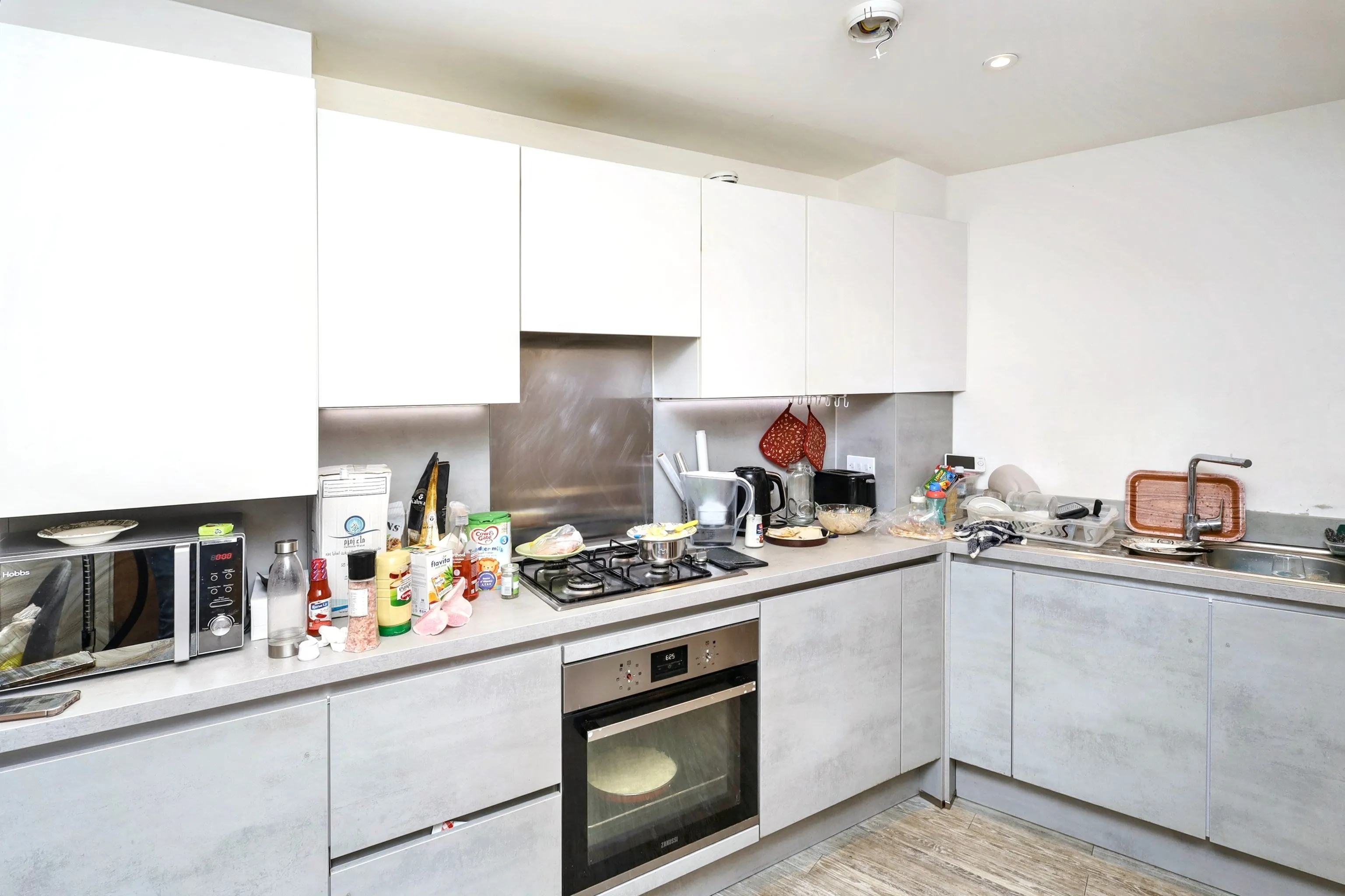INVESTMENT - Long Leasehold Self Contained Second Floor Flat
