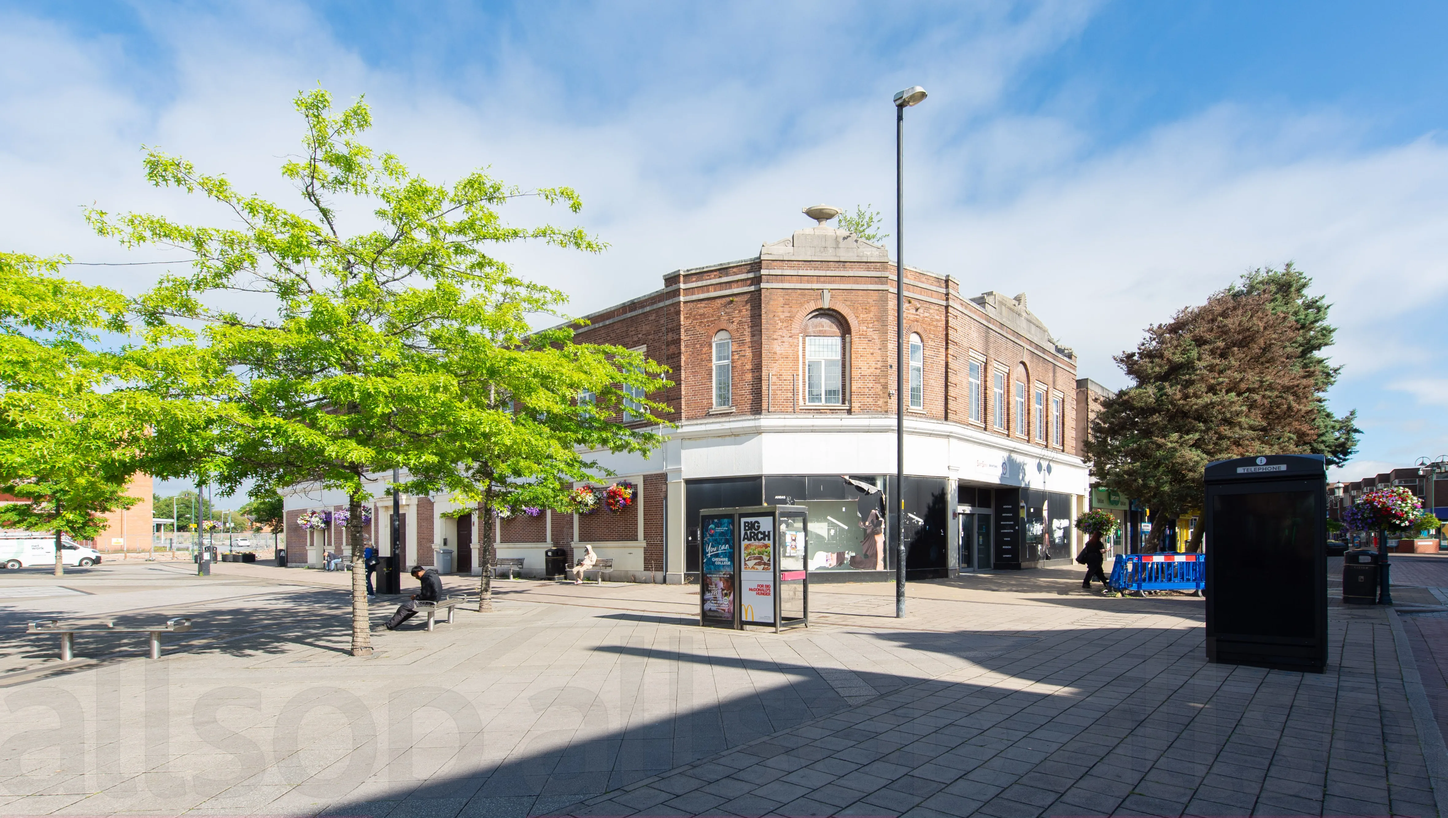 Vacant Freehold Town Centre Shop