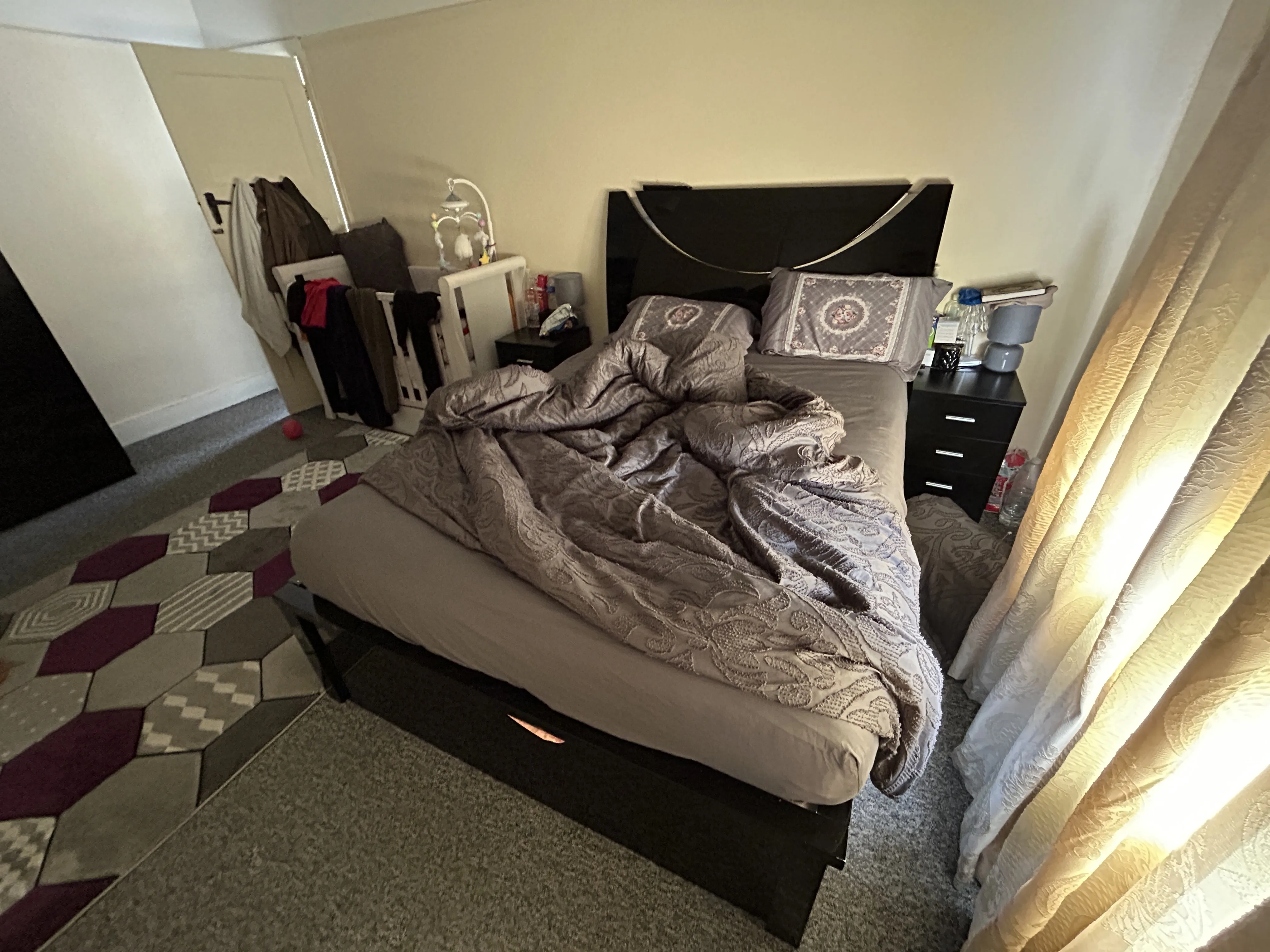 INVESTMENT - Leasehold Self Contained Flat 