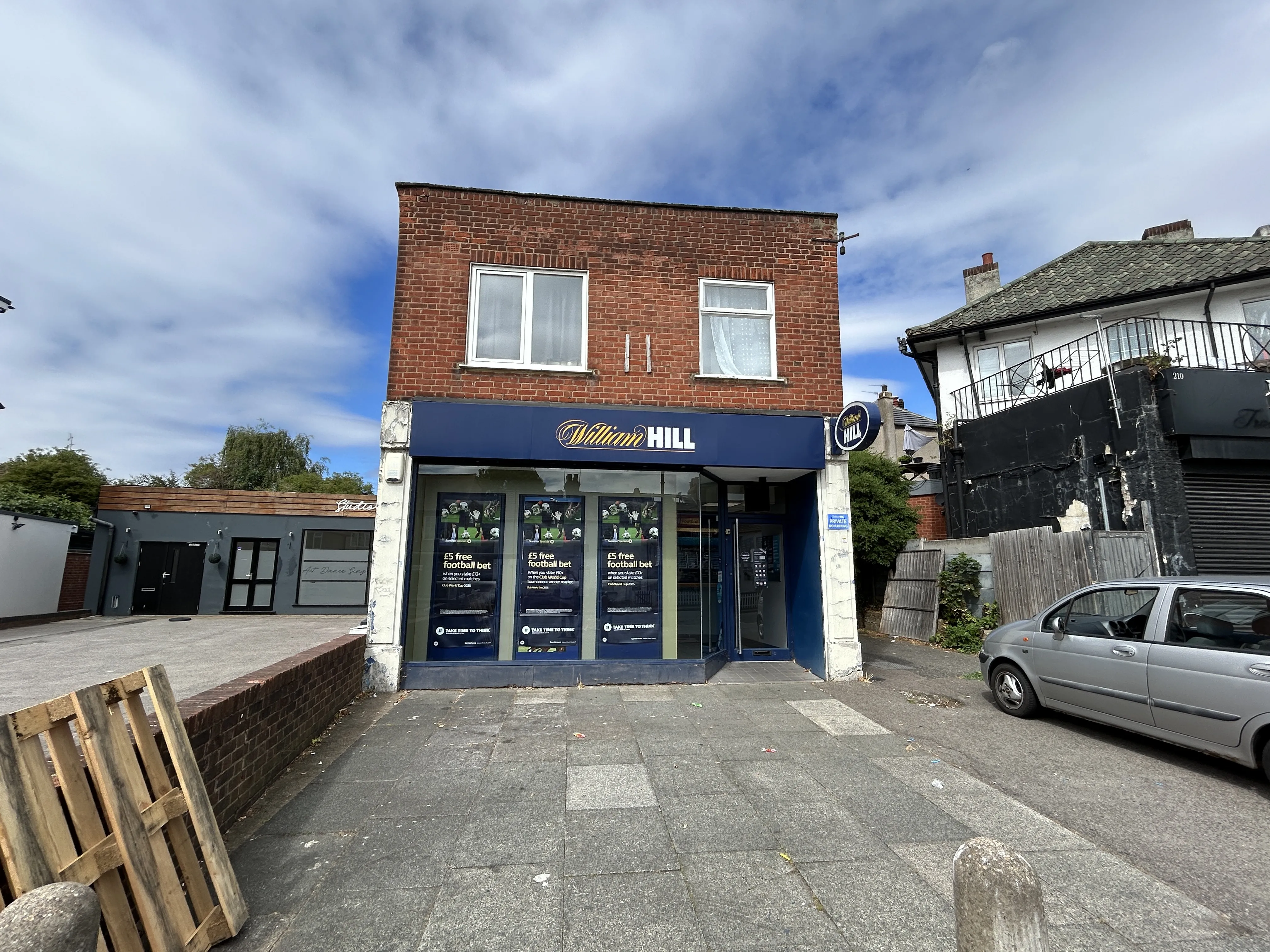 INVESTMENT - Leasehold Self Contained Flat 