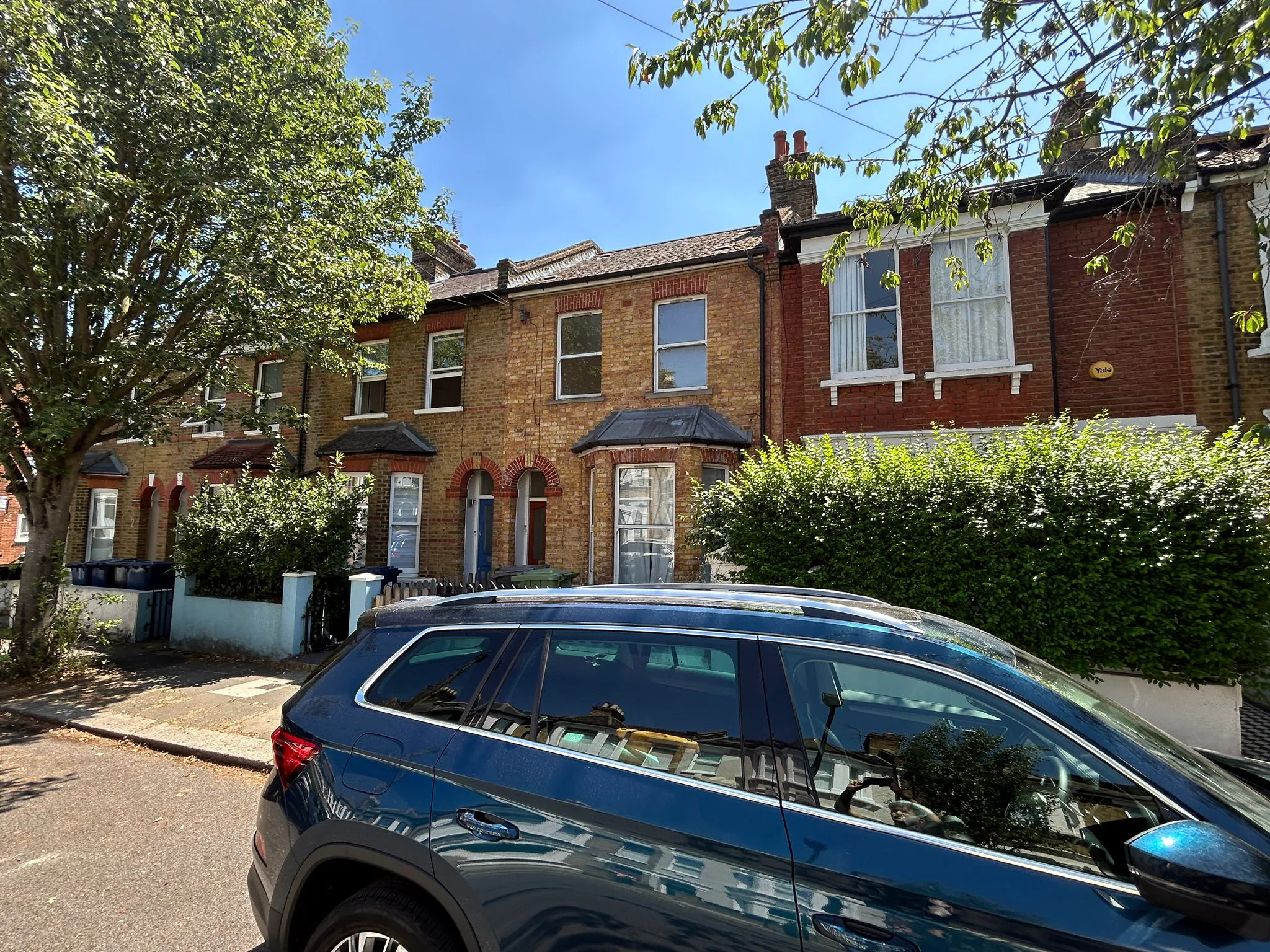 VACANT - Leasehold Self Contained First Floor Flat 