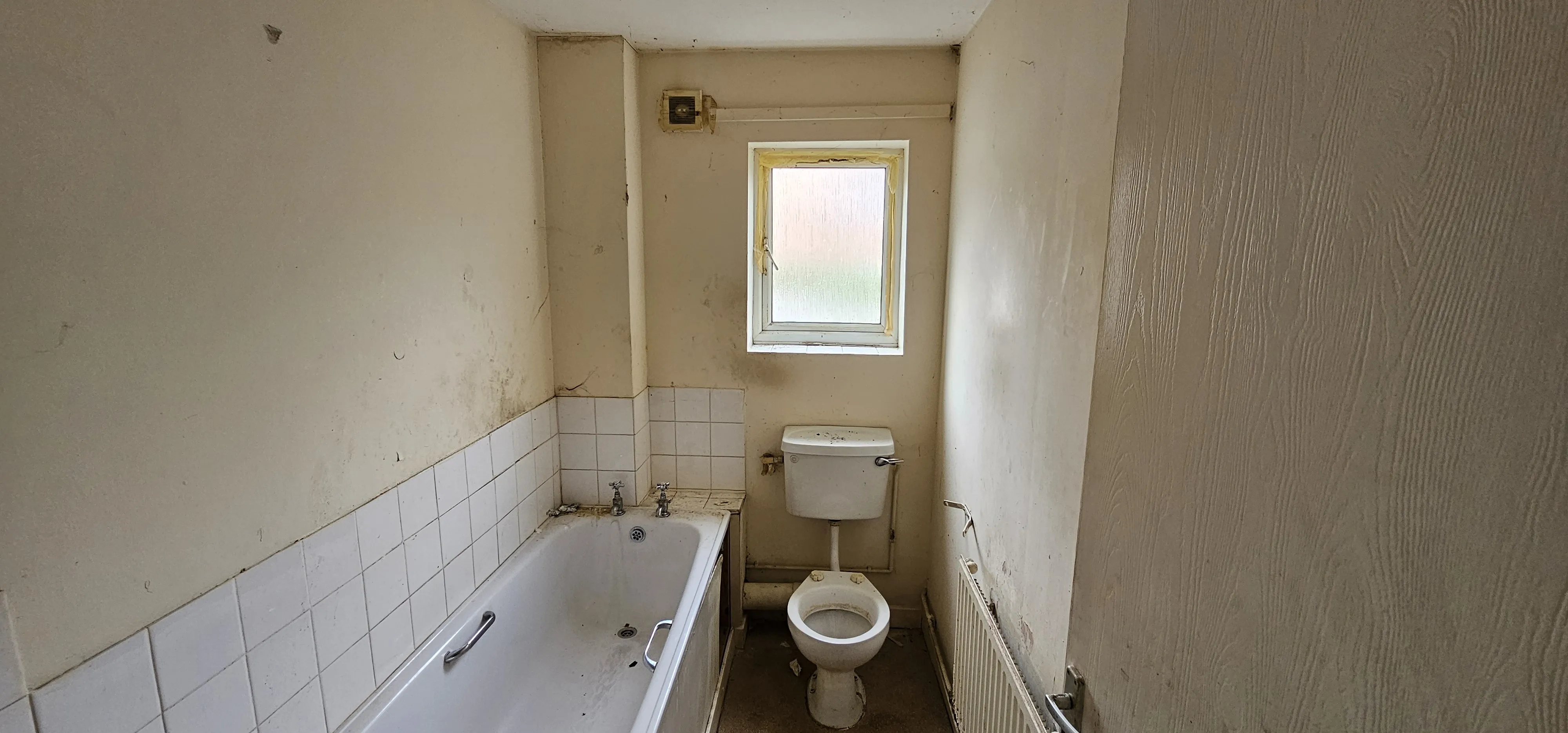 VACANT - Leasehold Self Contained Ground Floor Flat