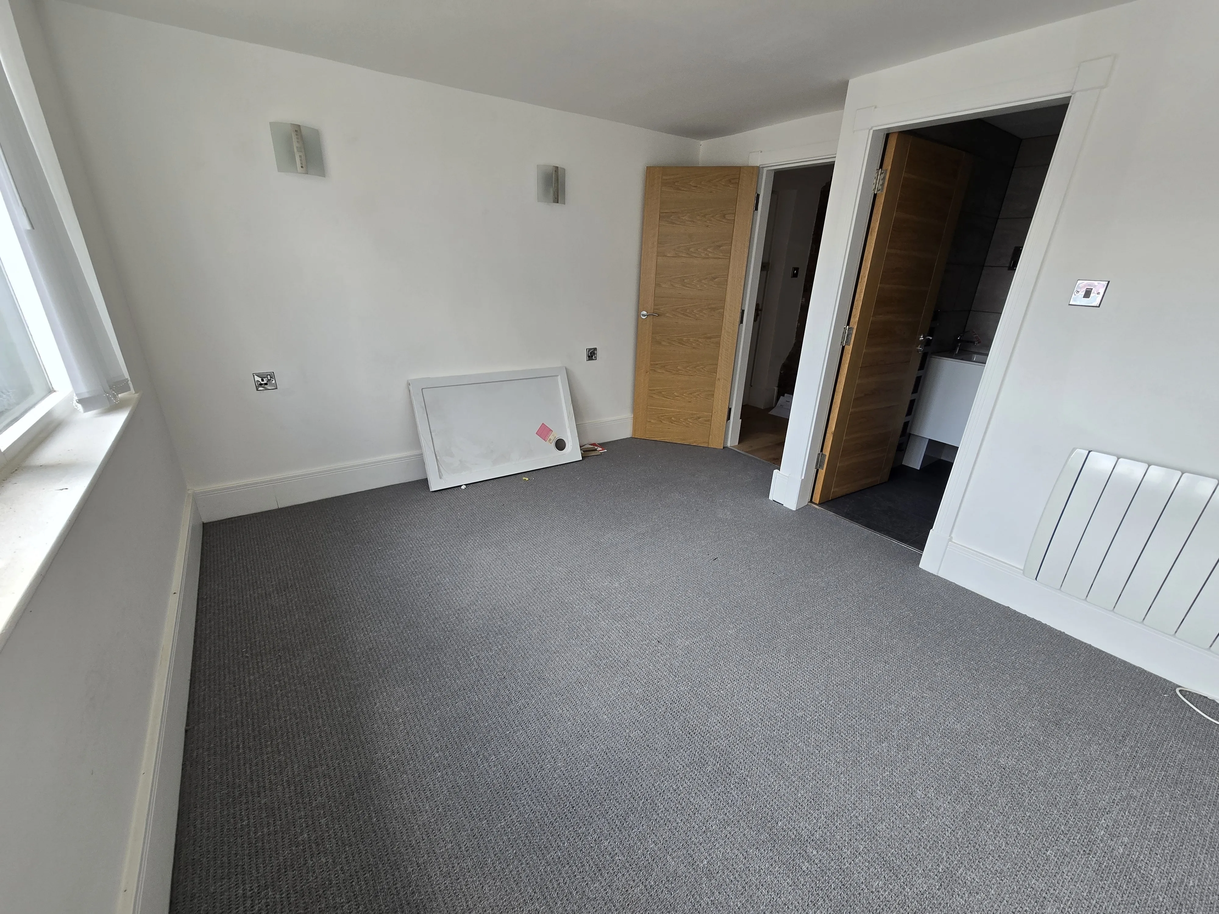 VACANT - Leasehold Self Contained Ground Floor Apartment with Parking