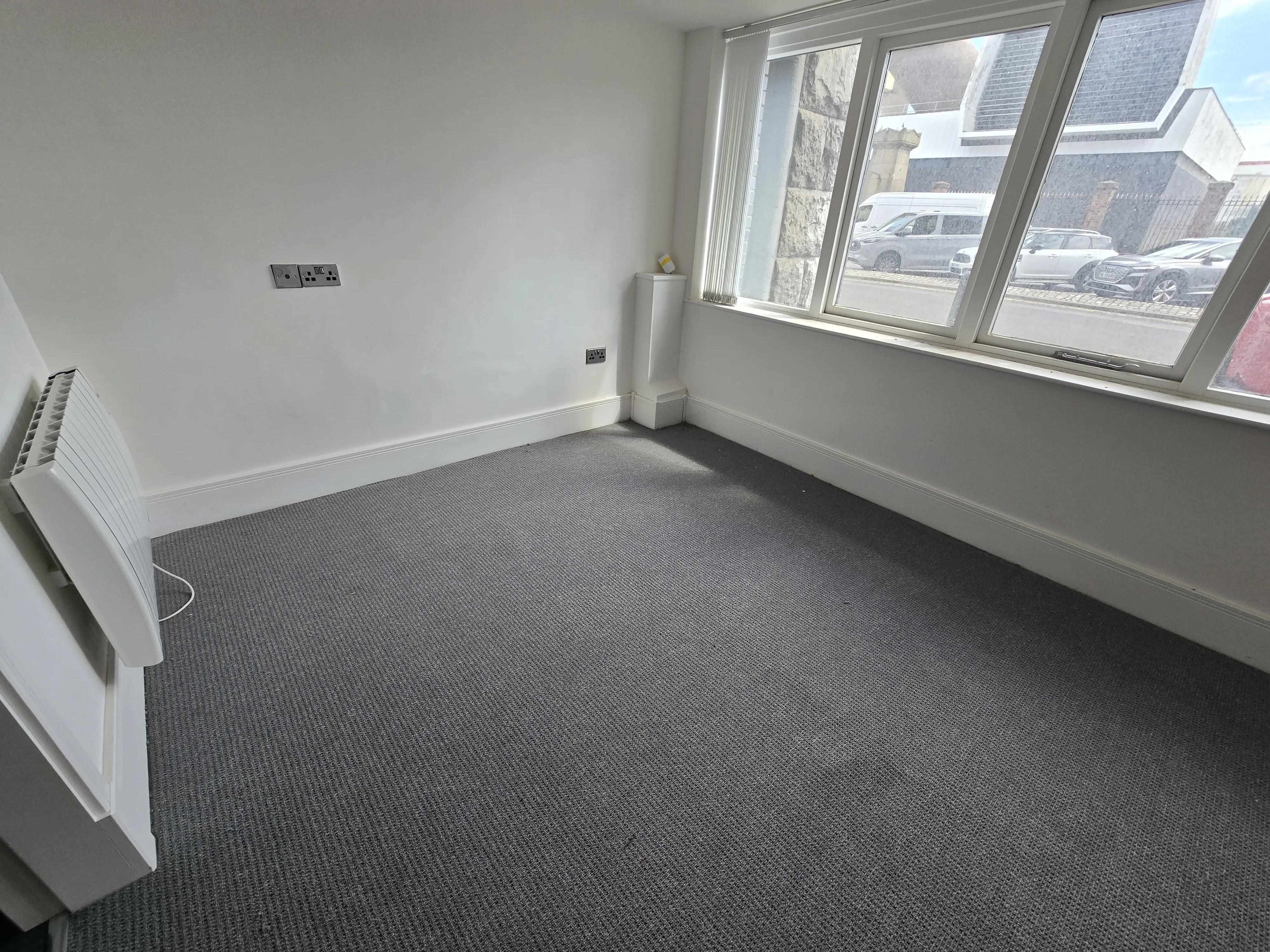 VACANT - Leasehold Self Contained Ground Floor Apartment with Parking