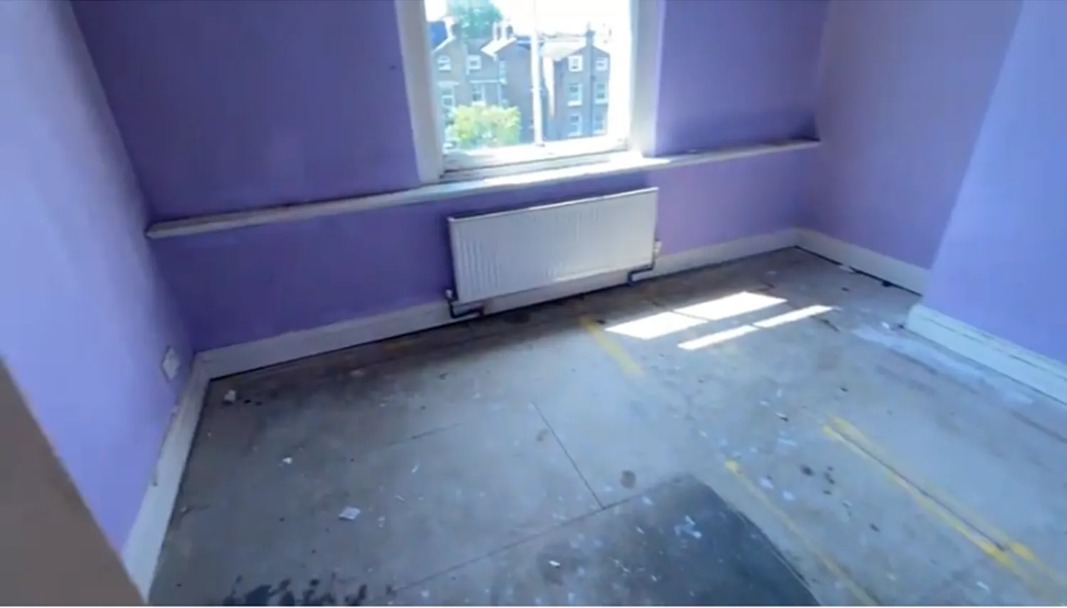 VACANT - Leasehold Self Contained Second Floor Flat