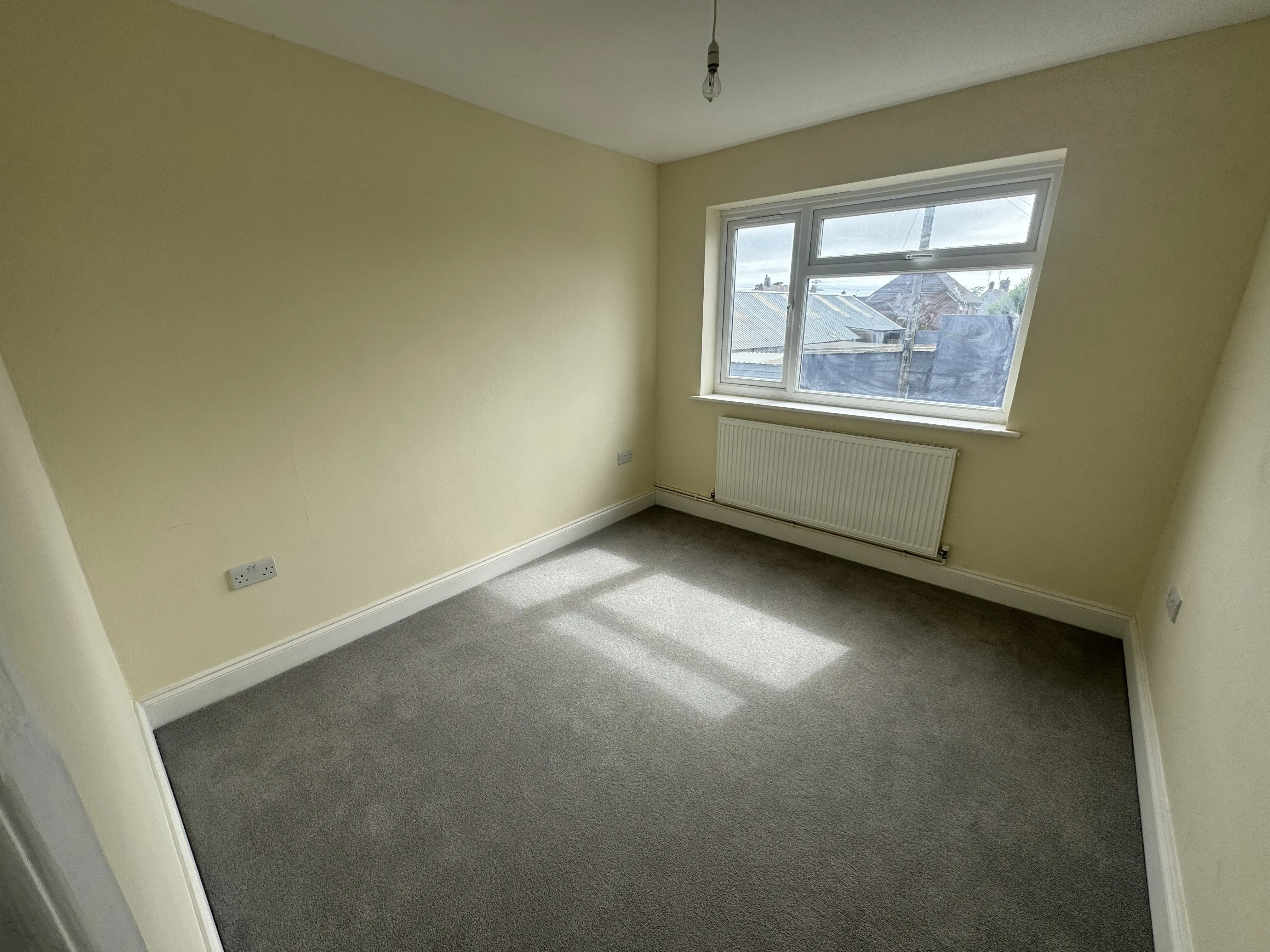 Freehold Detached Building 