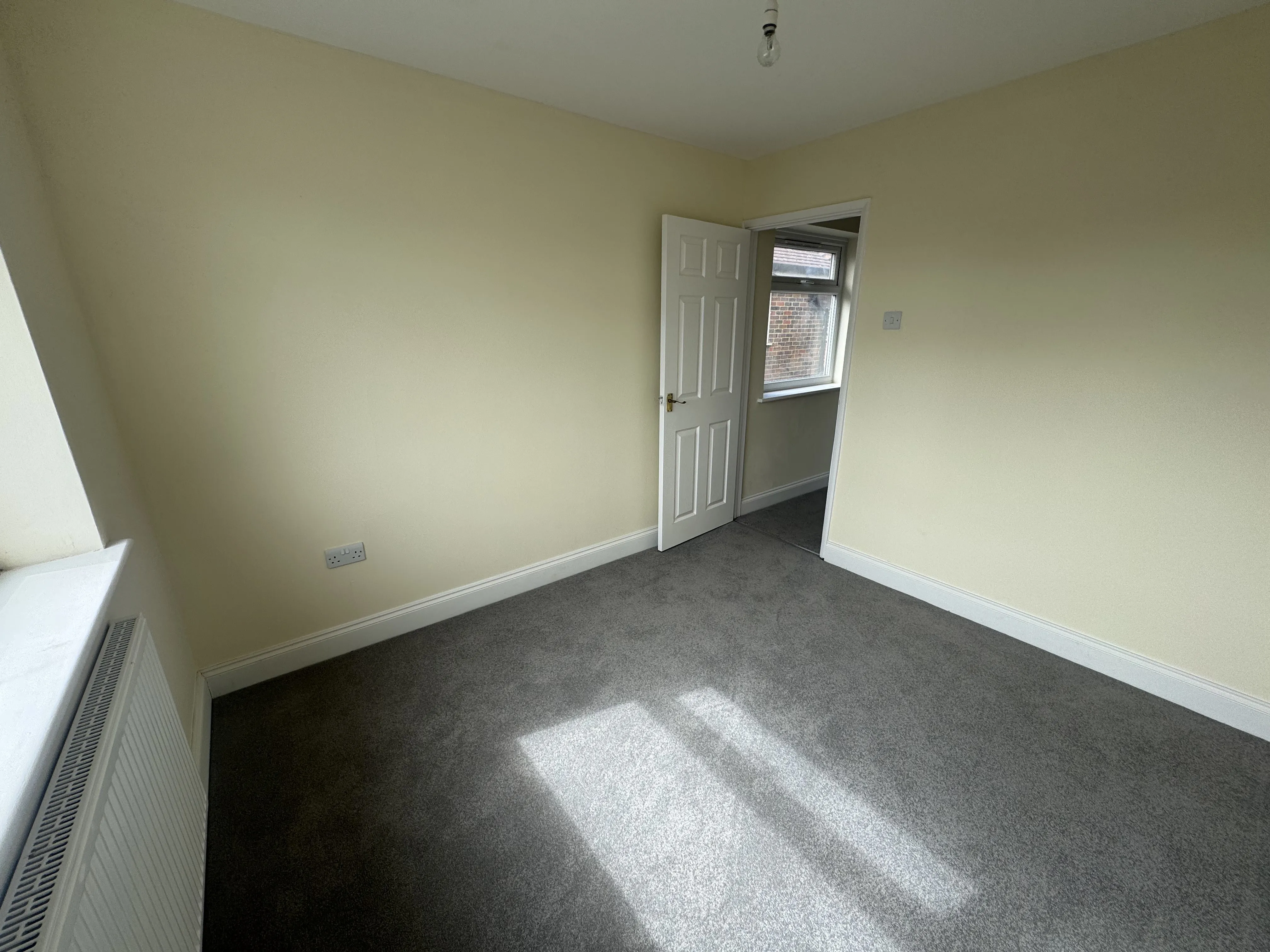 Freehold Detached Building 