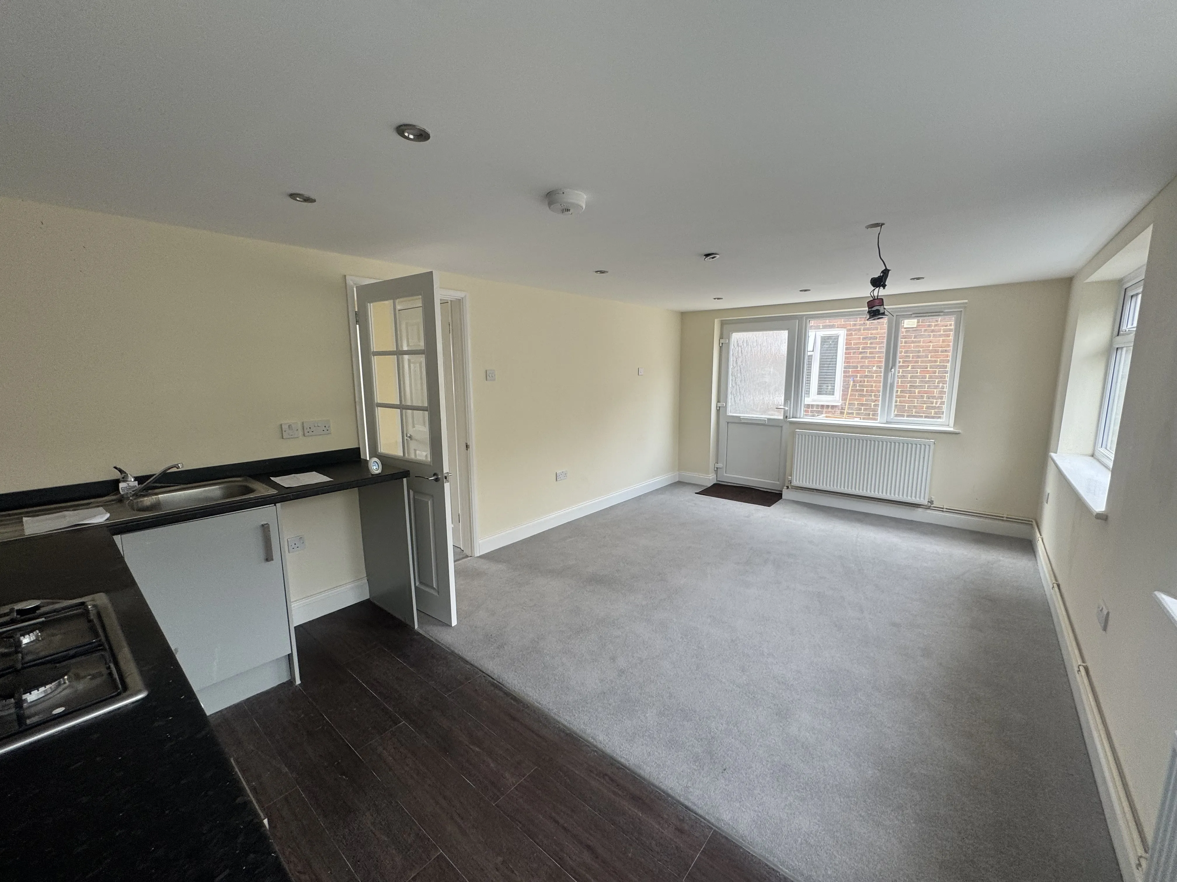 Freehold Detached Building 