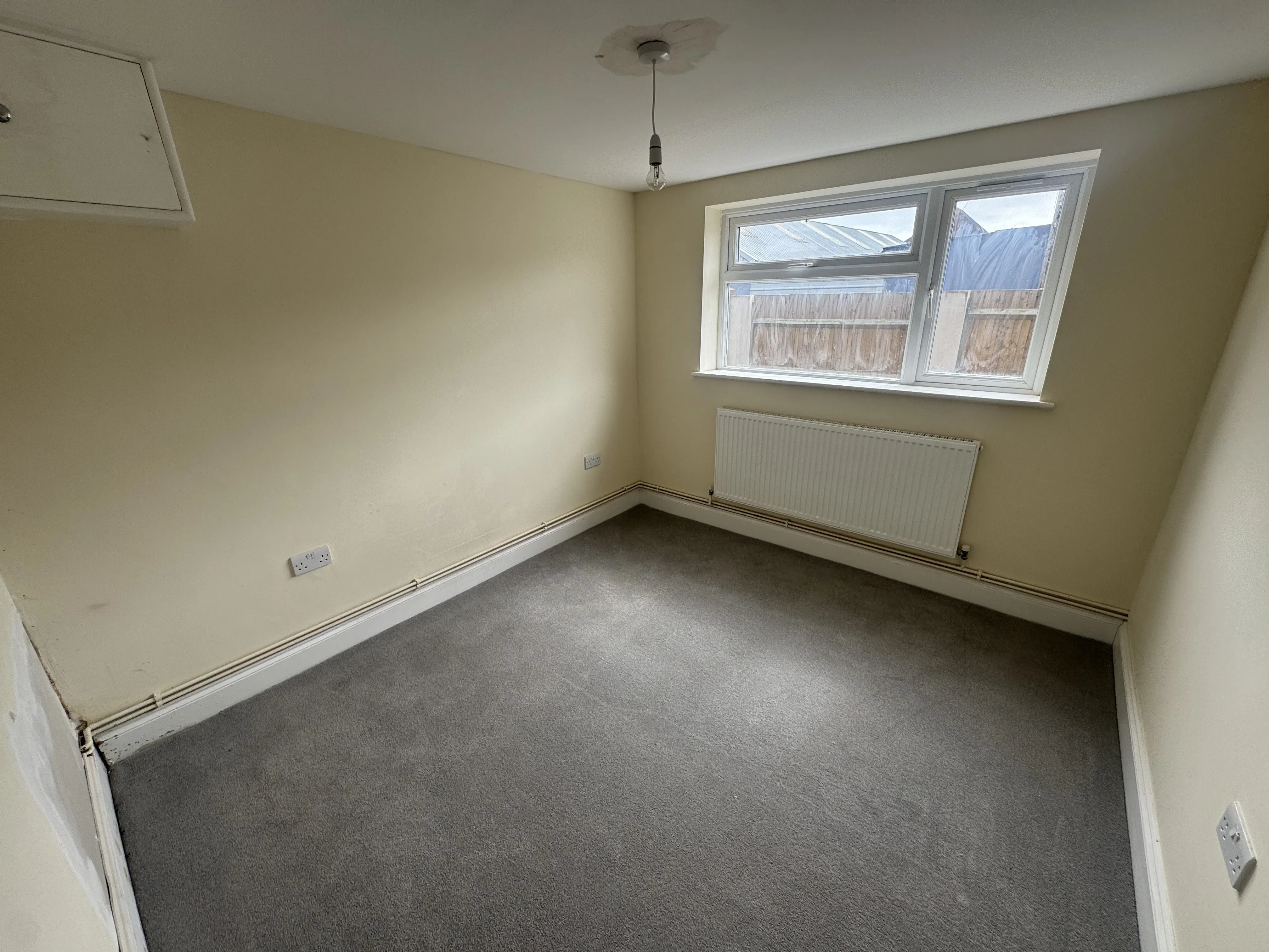 Freehold Detached Building 