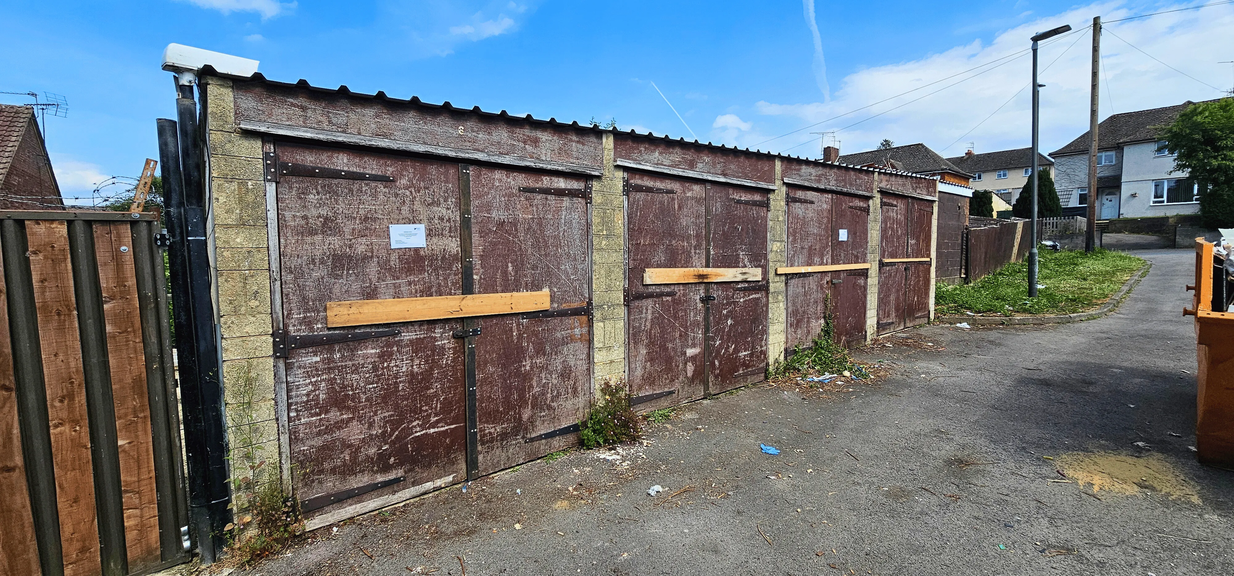 VACANT - Freehold Garages and Site