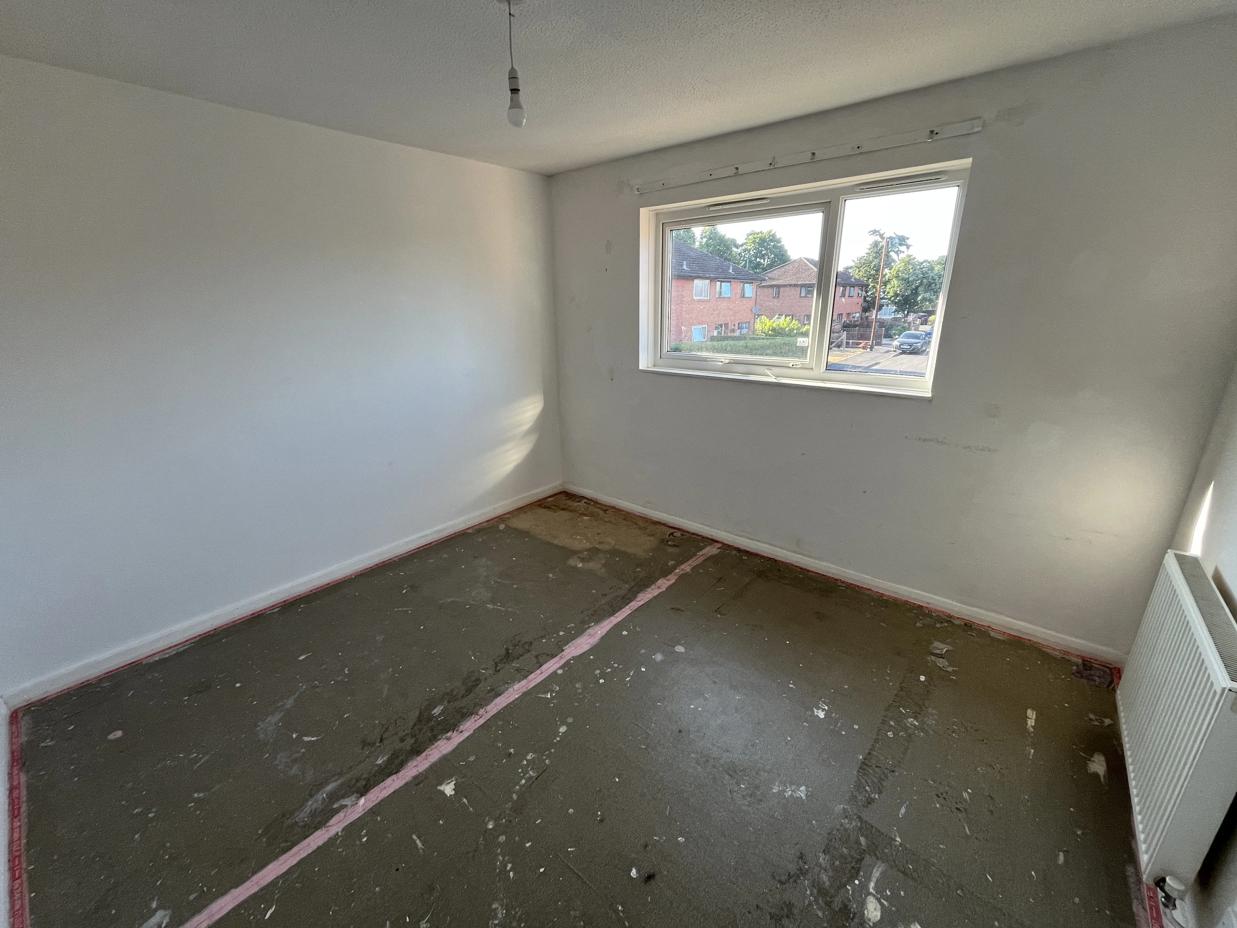VACANT - Leasehold Self Contained First Floor Flat