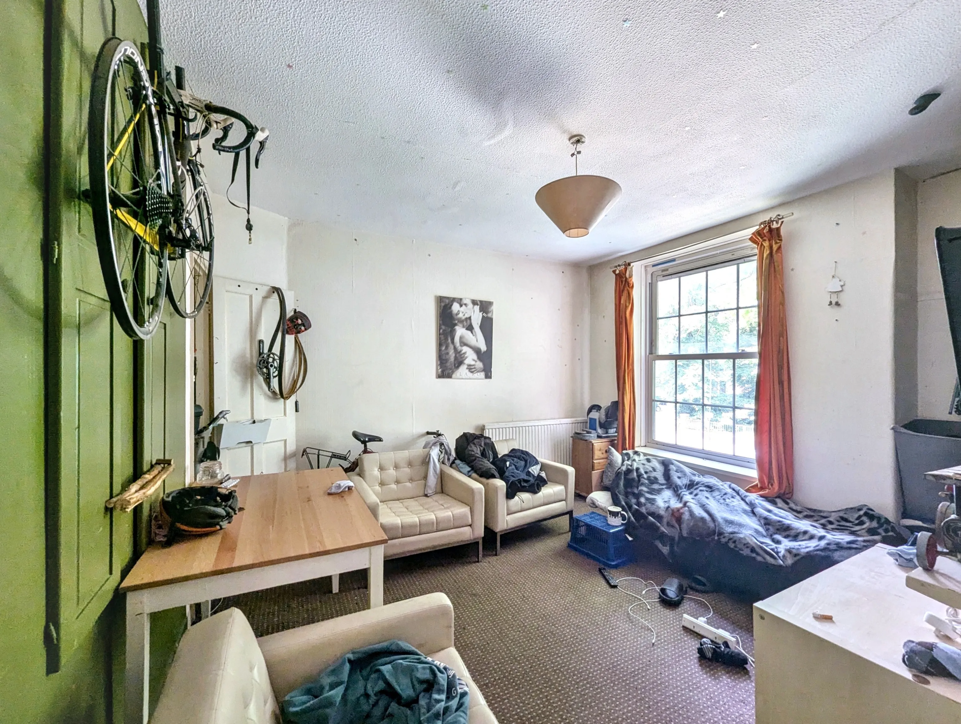 VACANT - Leasehold Self-Contained First Floor Flat