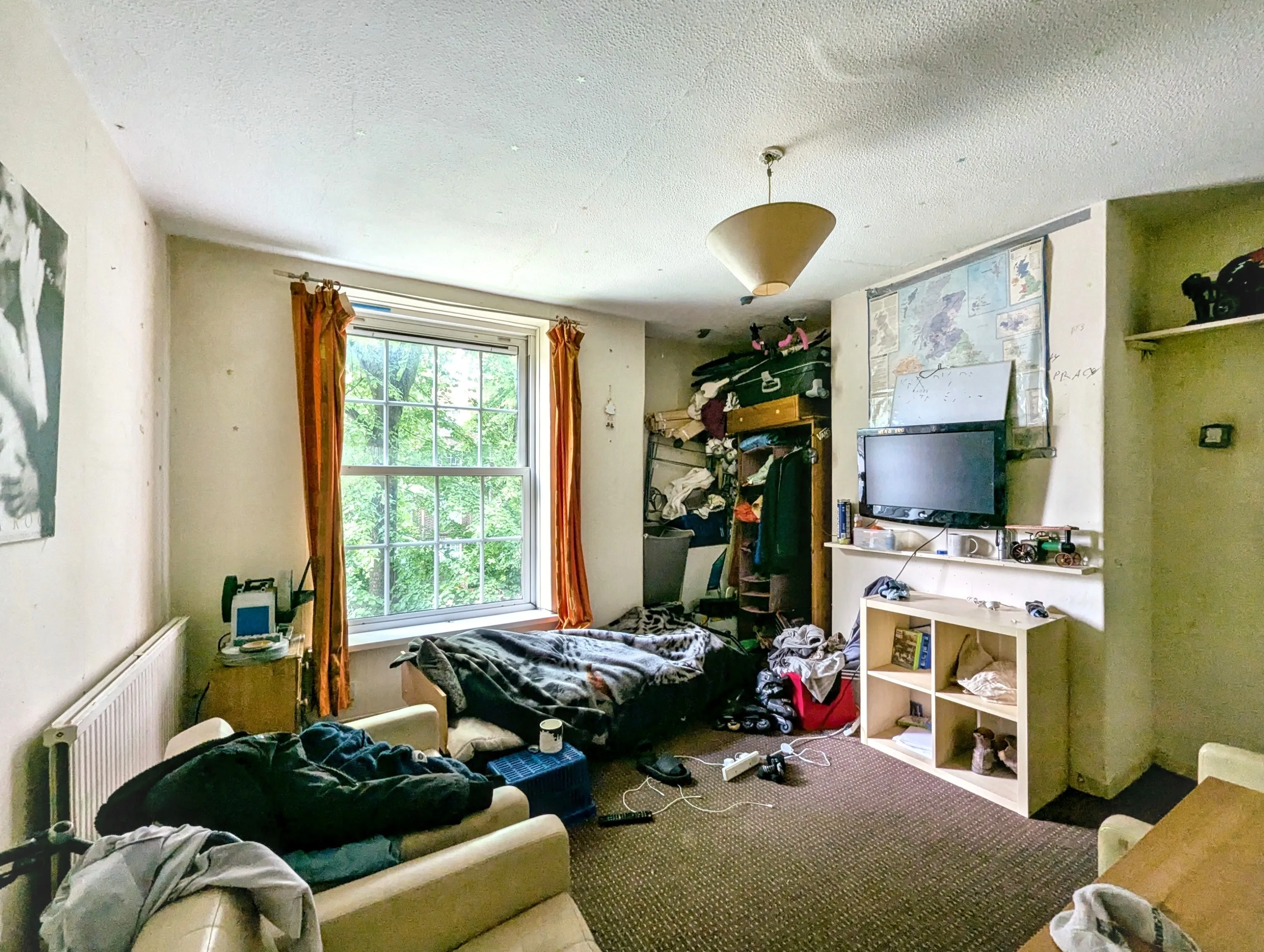 VACANT - Leasehold Self-Contained First Floor Flat