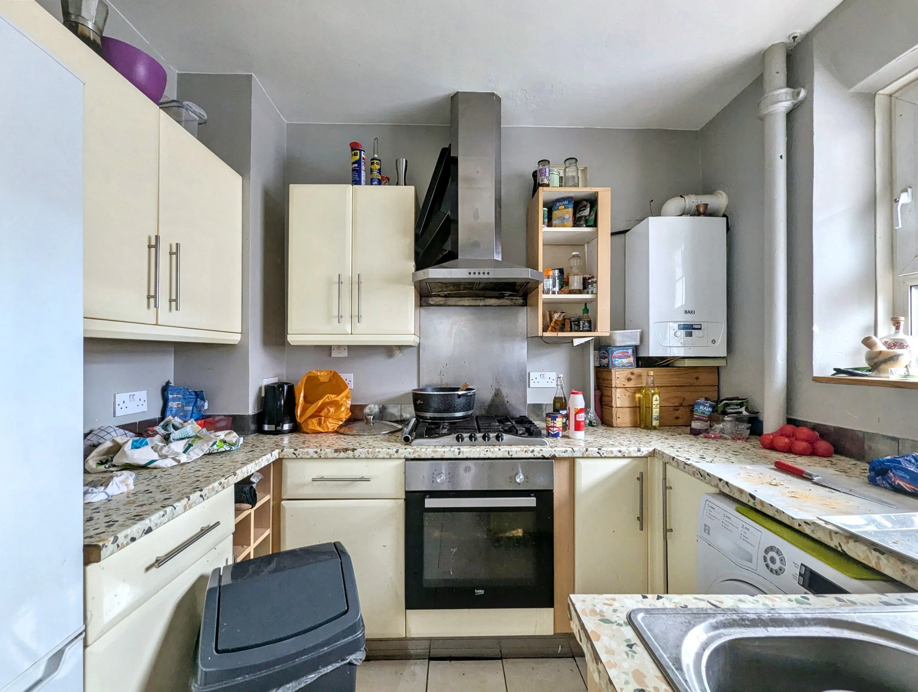 VACANT - Leasehold Self-Contained First Floor Flat