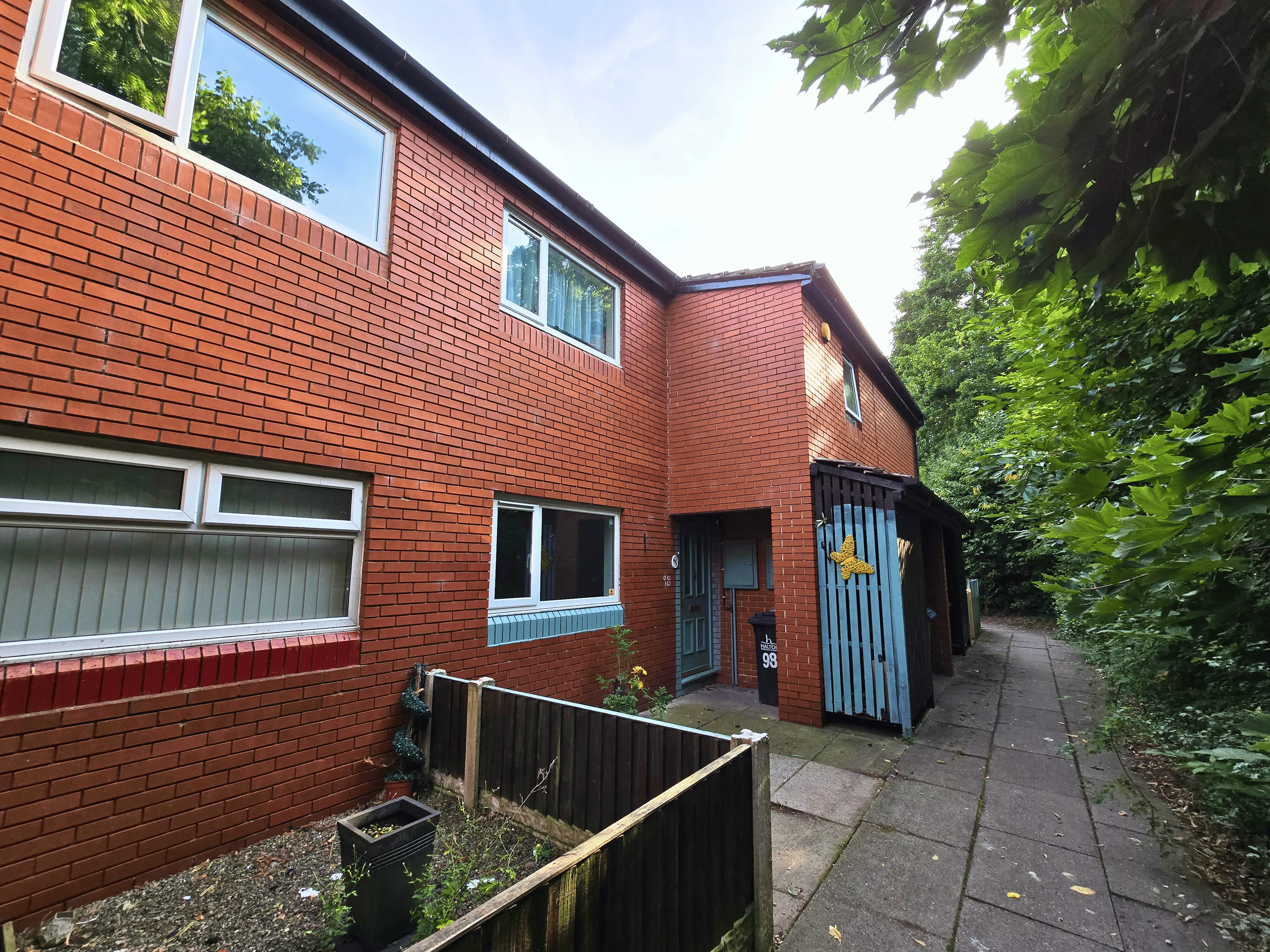 VACANT - Leasehold Self Contained Ground Floor Flat