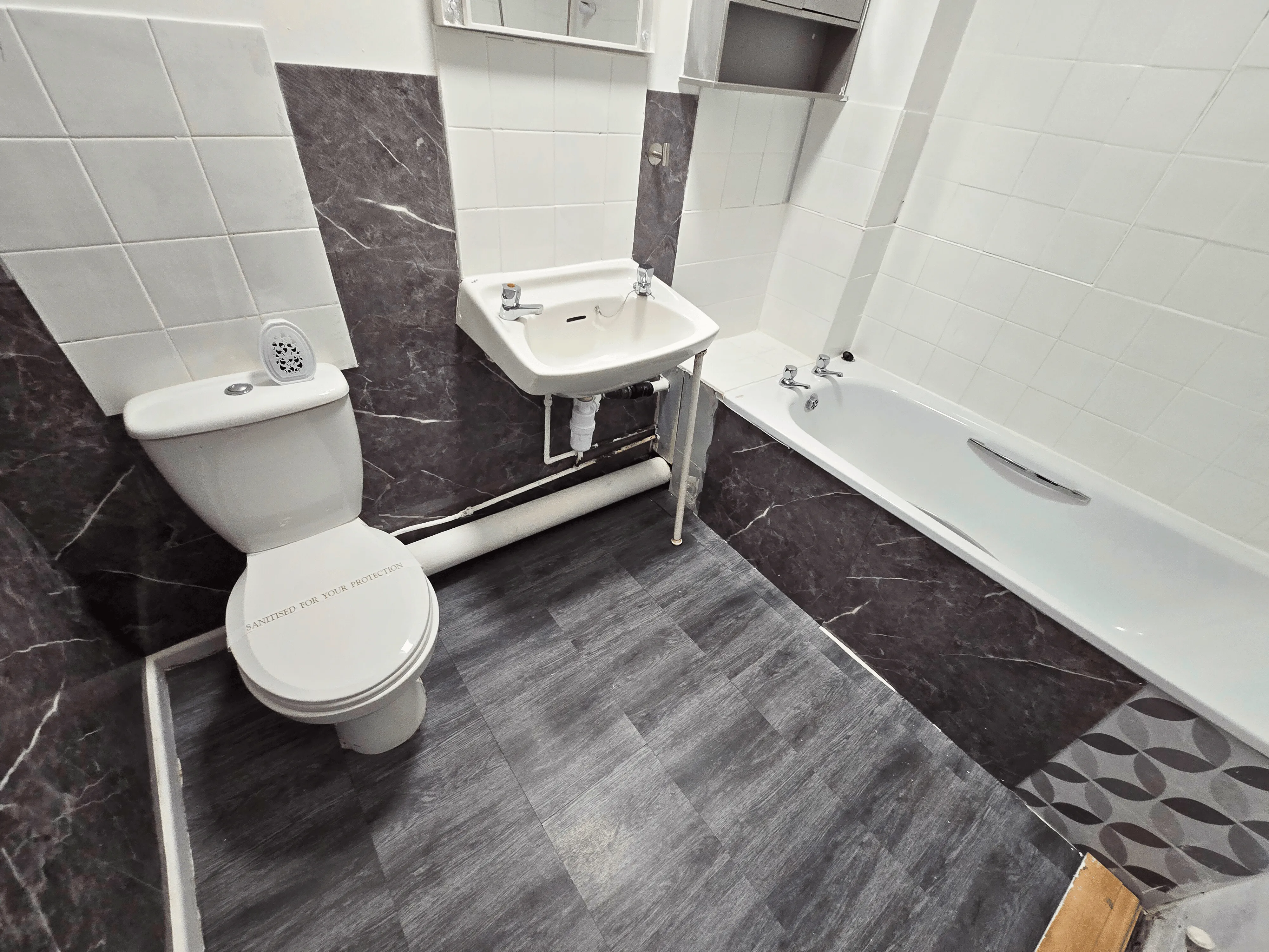 VACANT - Leasehold Self Contained Ground Floor Flat