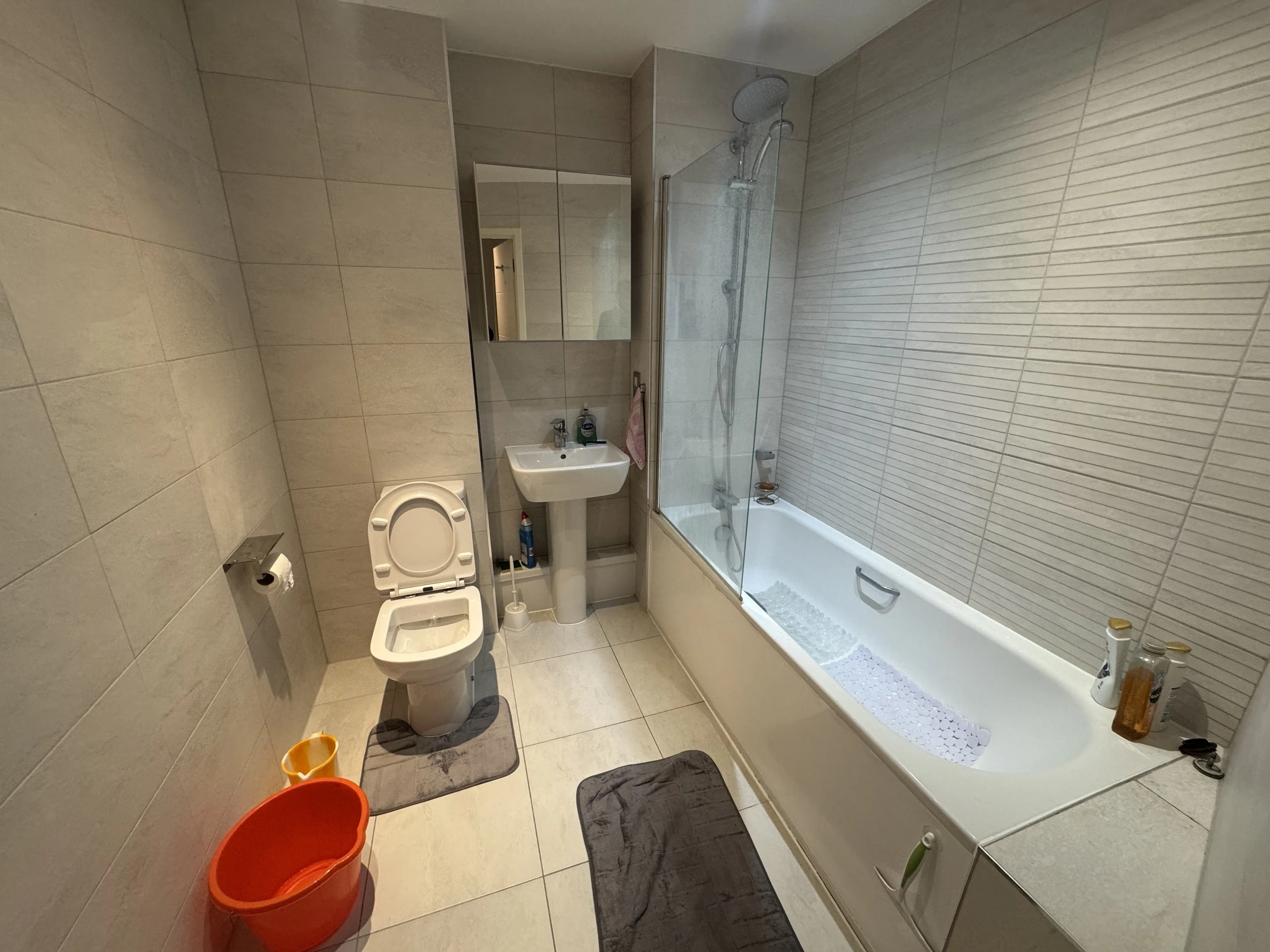 INVESTMENT - Leasehold Self Contained Fifth Floor Flat