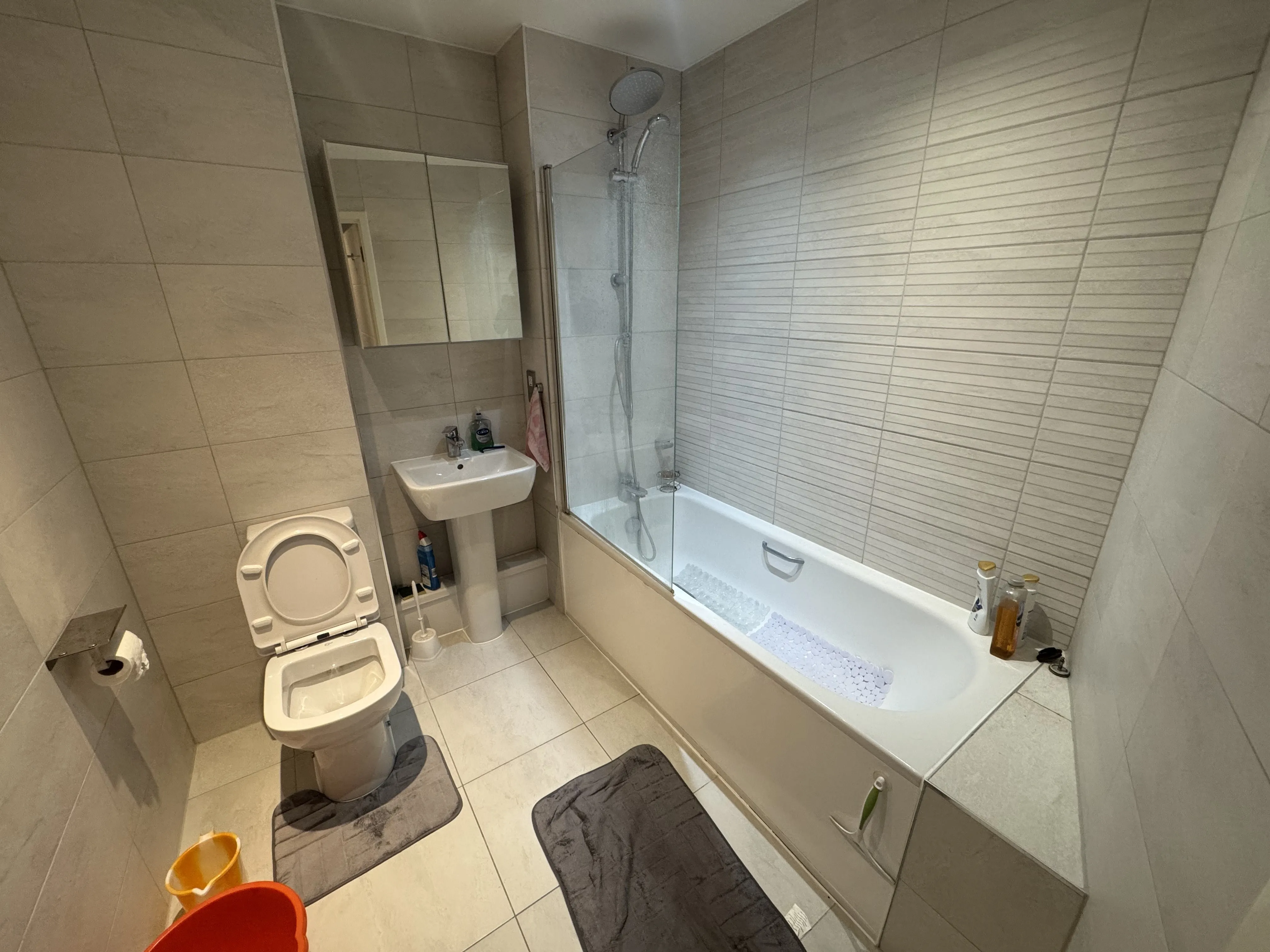 INVESTMENT - Leasehold Self Contained Fifth Floor Flat