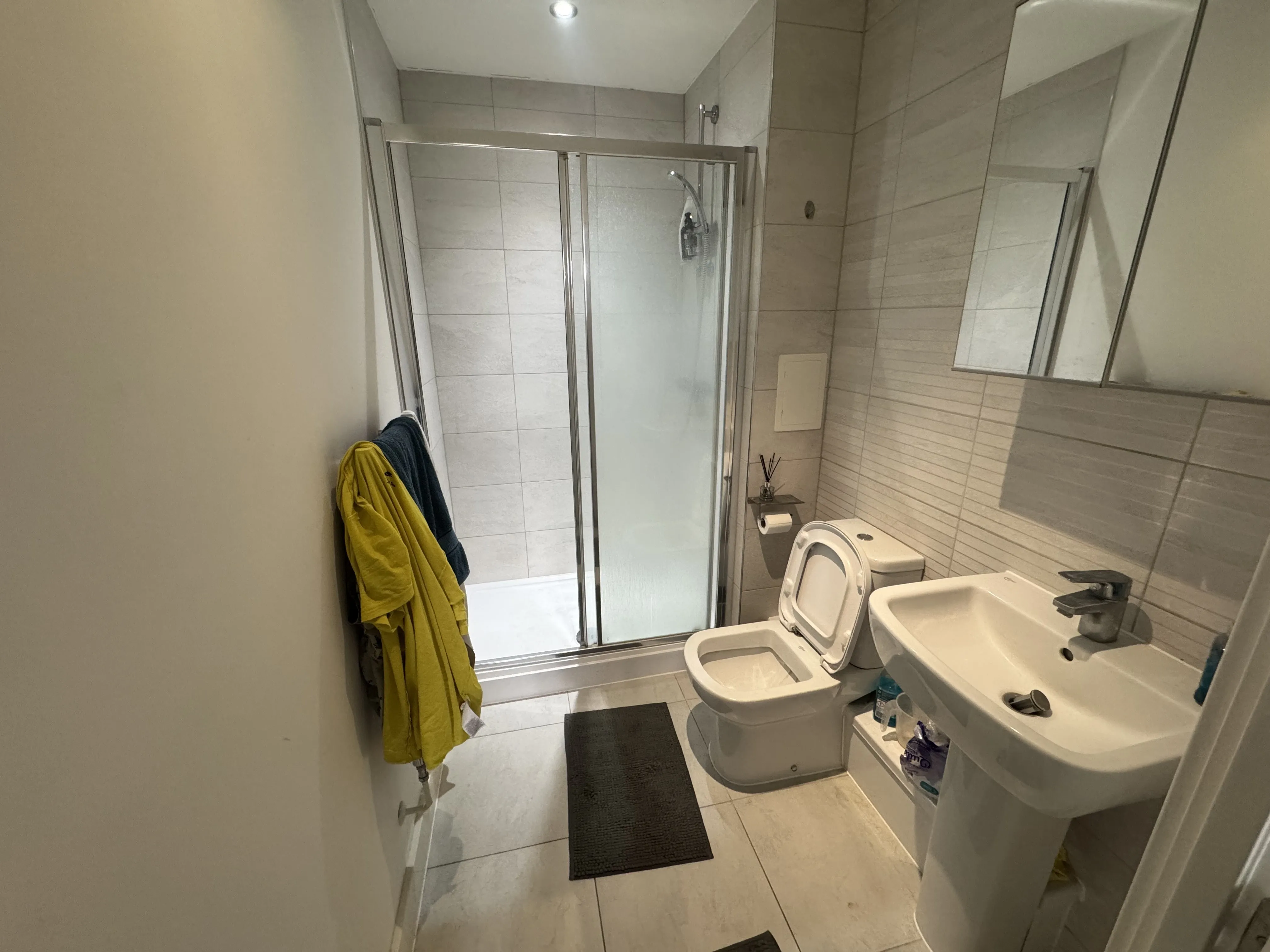 INVESTMENT - Leasehold Self Contained Fifth Floor Flat