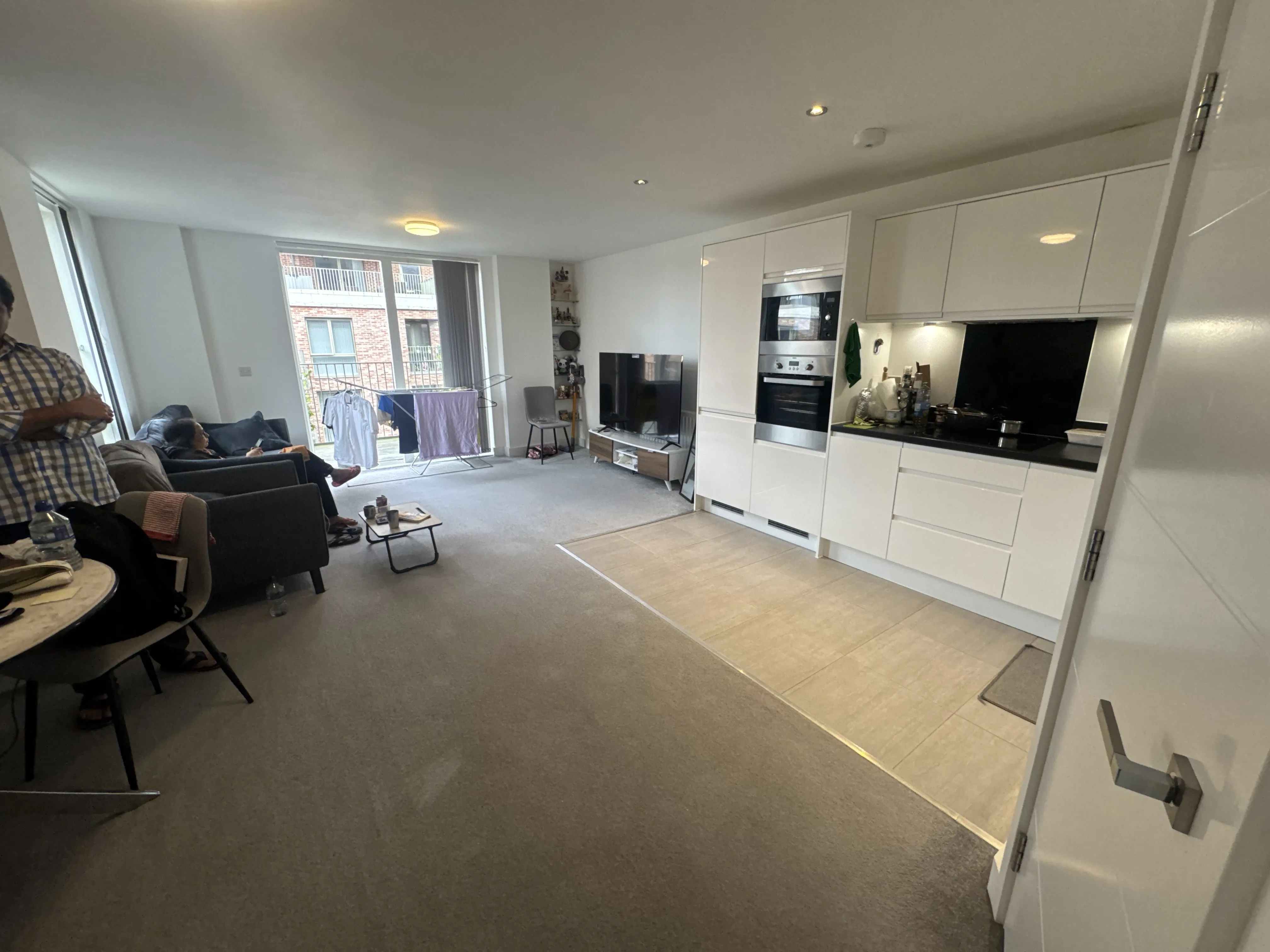 INVESTMENT - Leasehold Self Contained Fifth Floor Flat