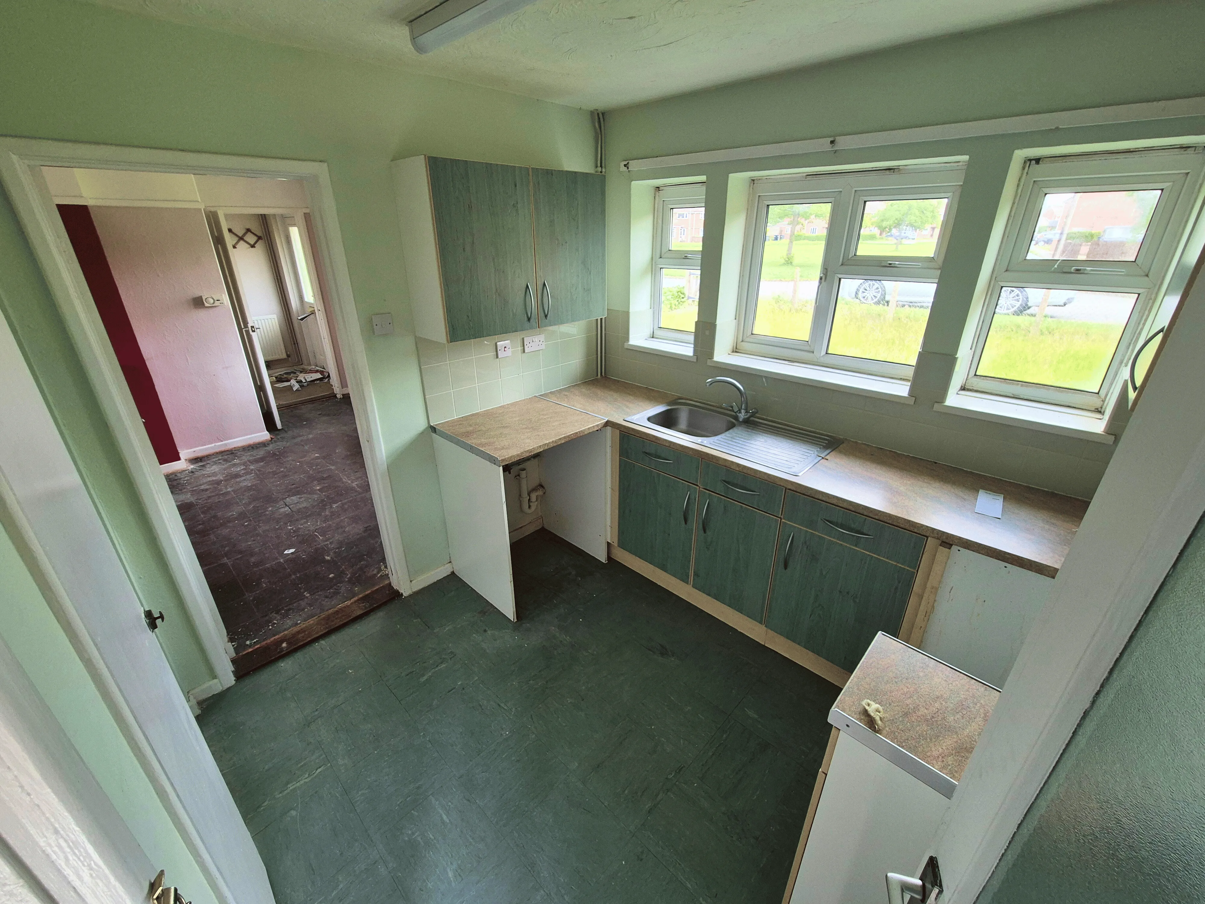 VACANT - Freehold Semi-Detached Bungalow