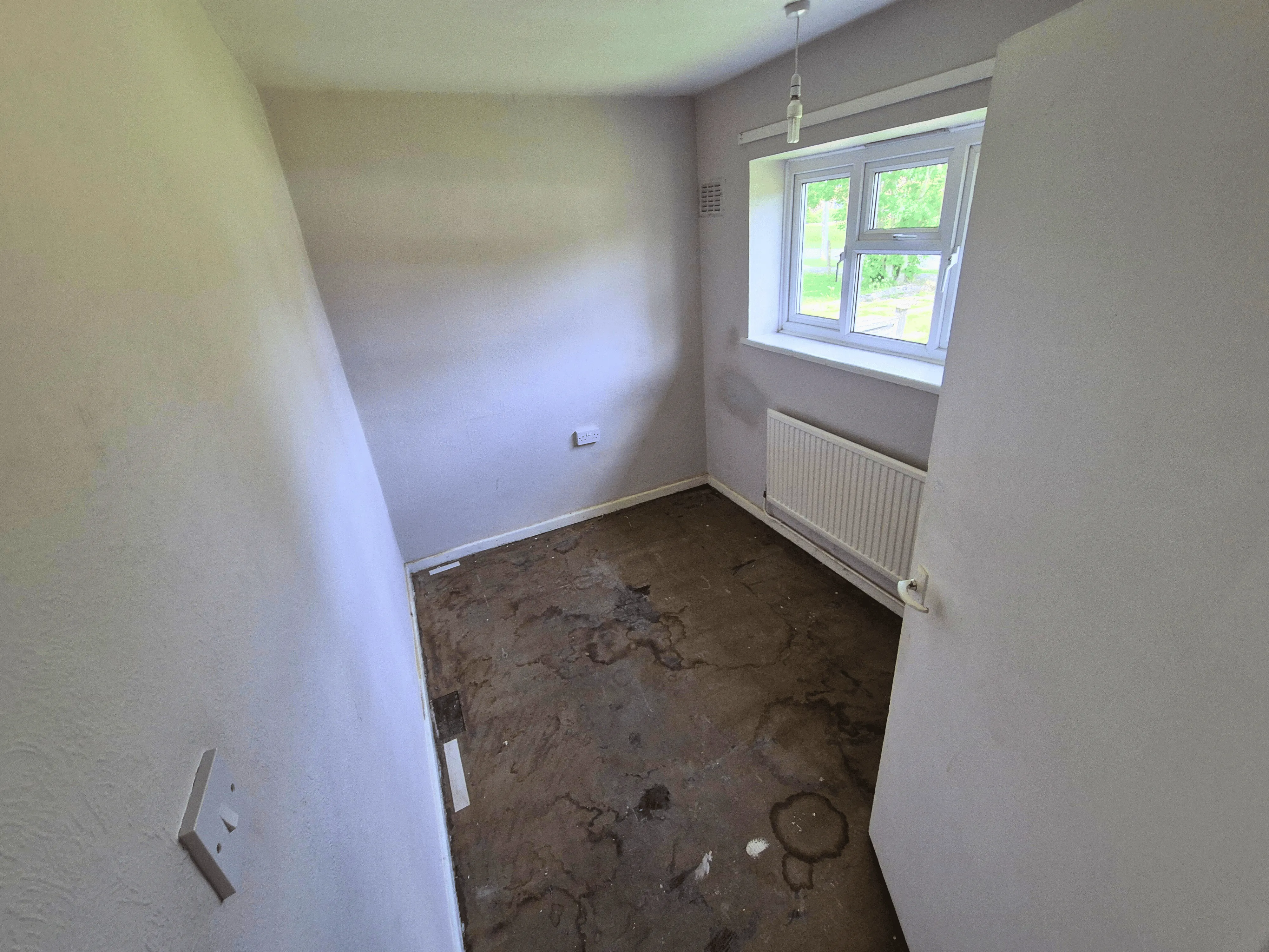 VACANT - Freehold Semi-Detached Bungalow