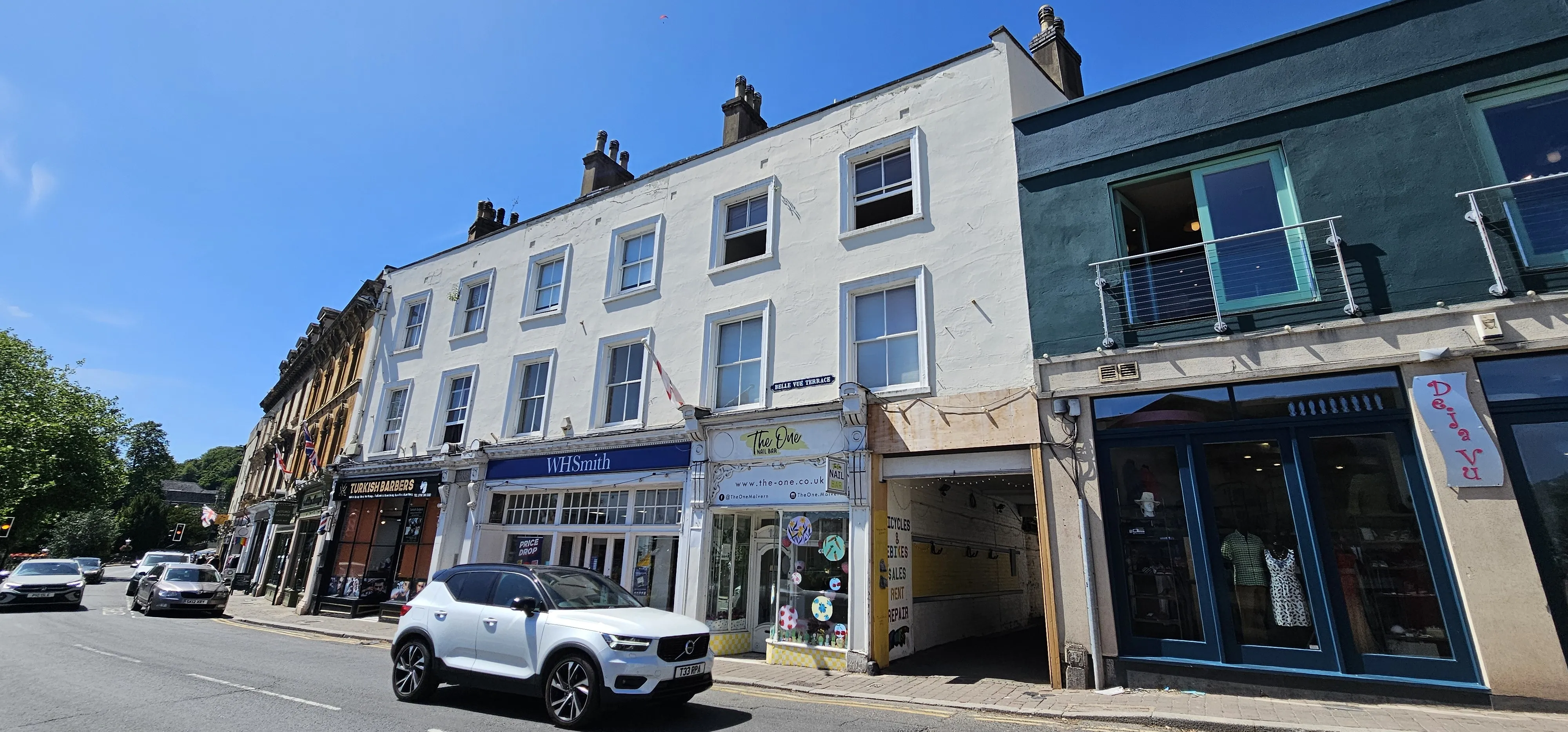 INVESTMENT - Leasehold Self Contained Flat 