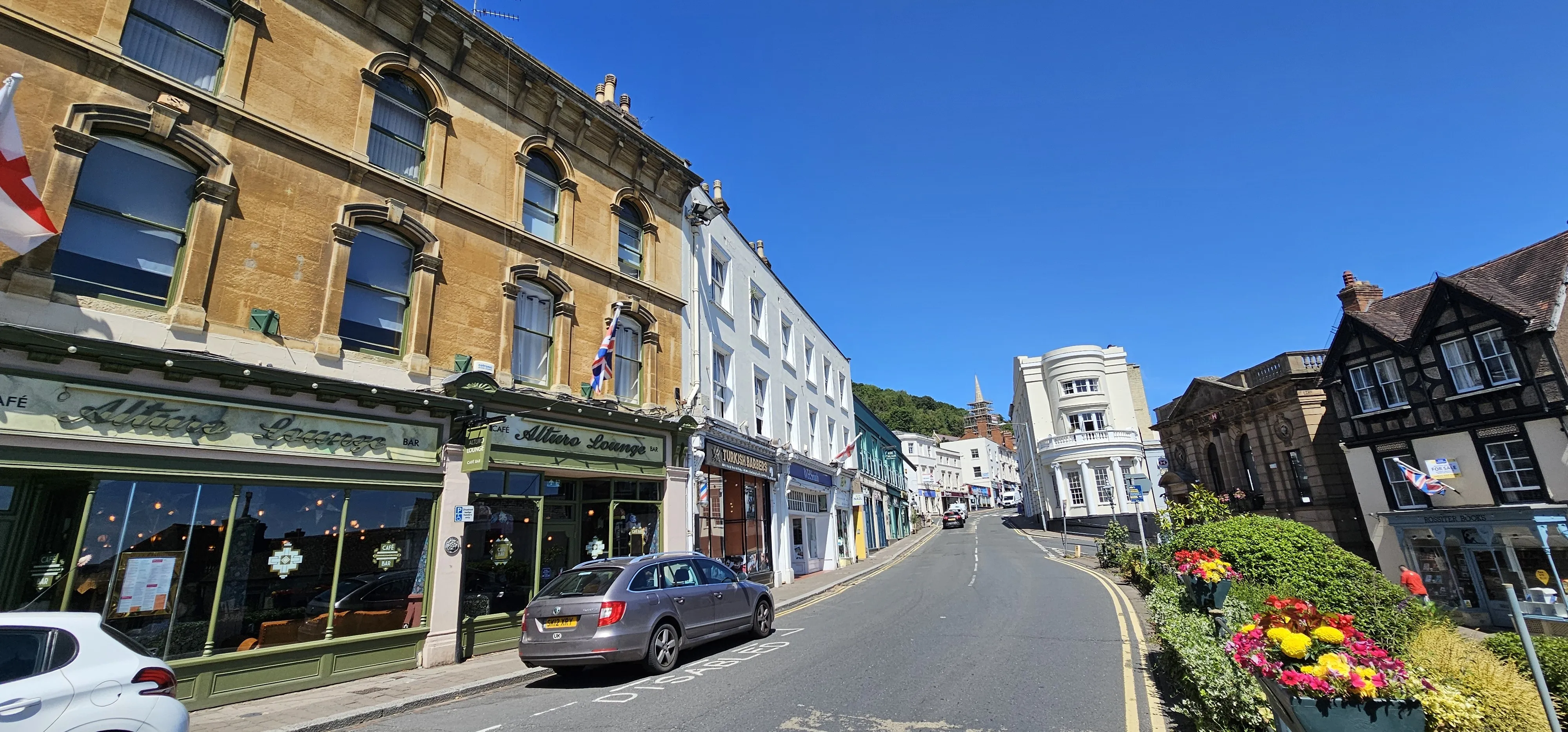 INVESTMENT - Leasehold Self Contained Flat 