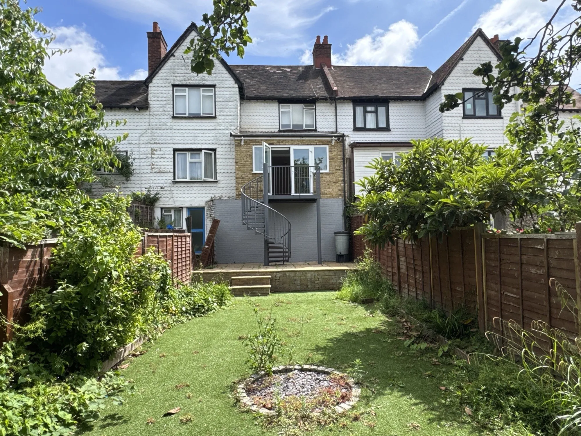 VACANT - Leasehold Self Contained Ground Floor Flat 