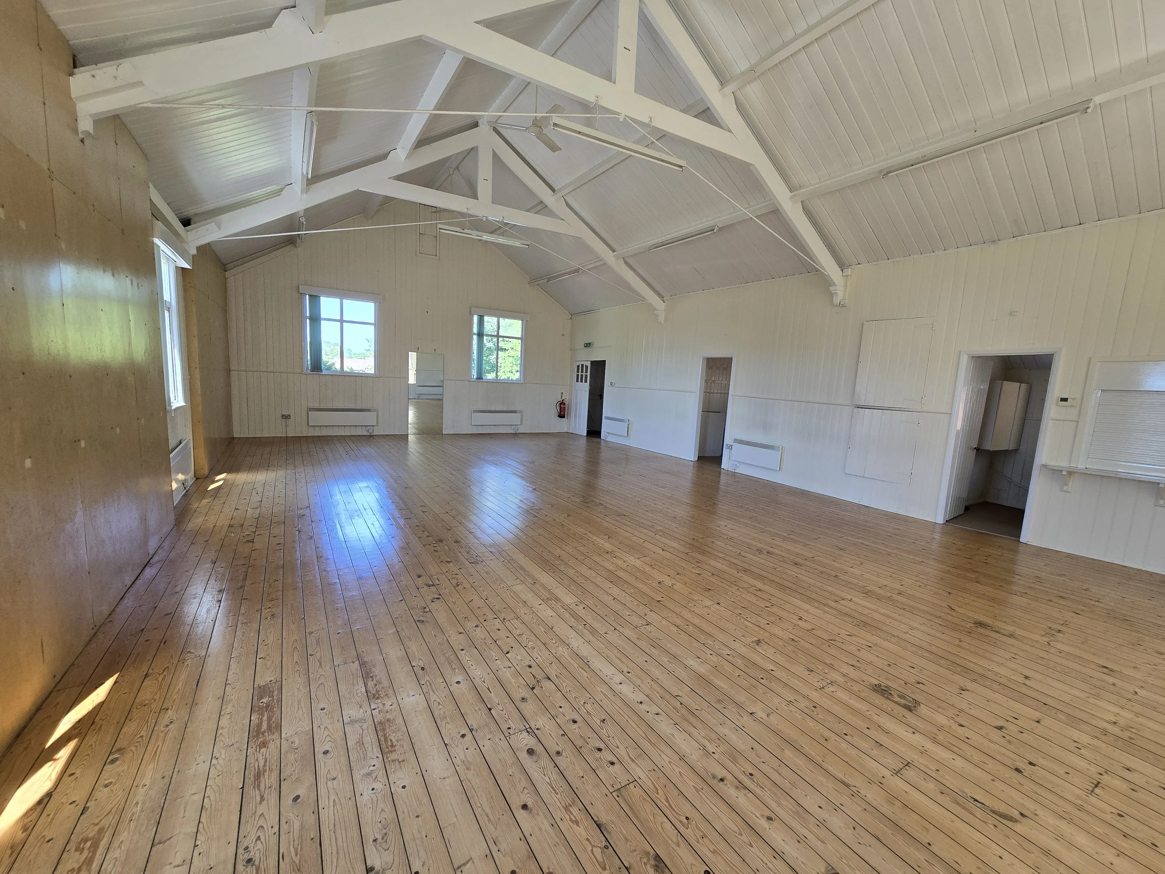 VACANT - Freehold Former Yoga Studio 