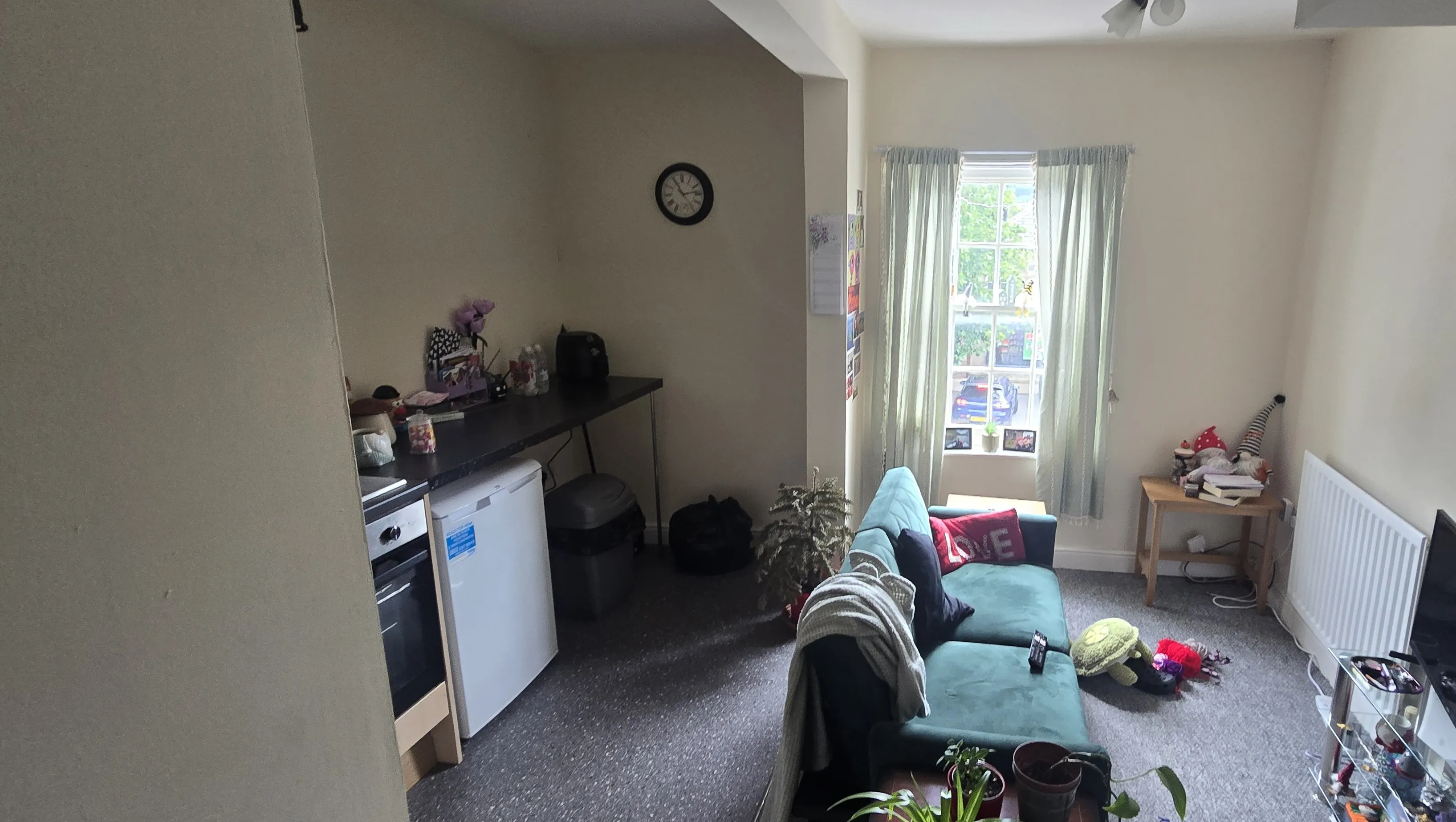 INVESTMENT - Freehold Mid Terrace Building 