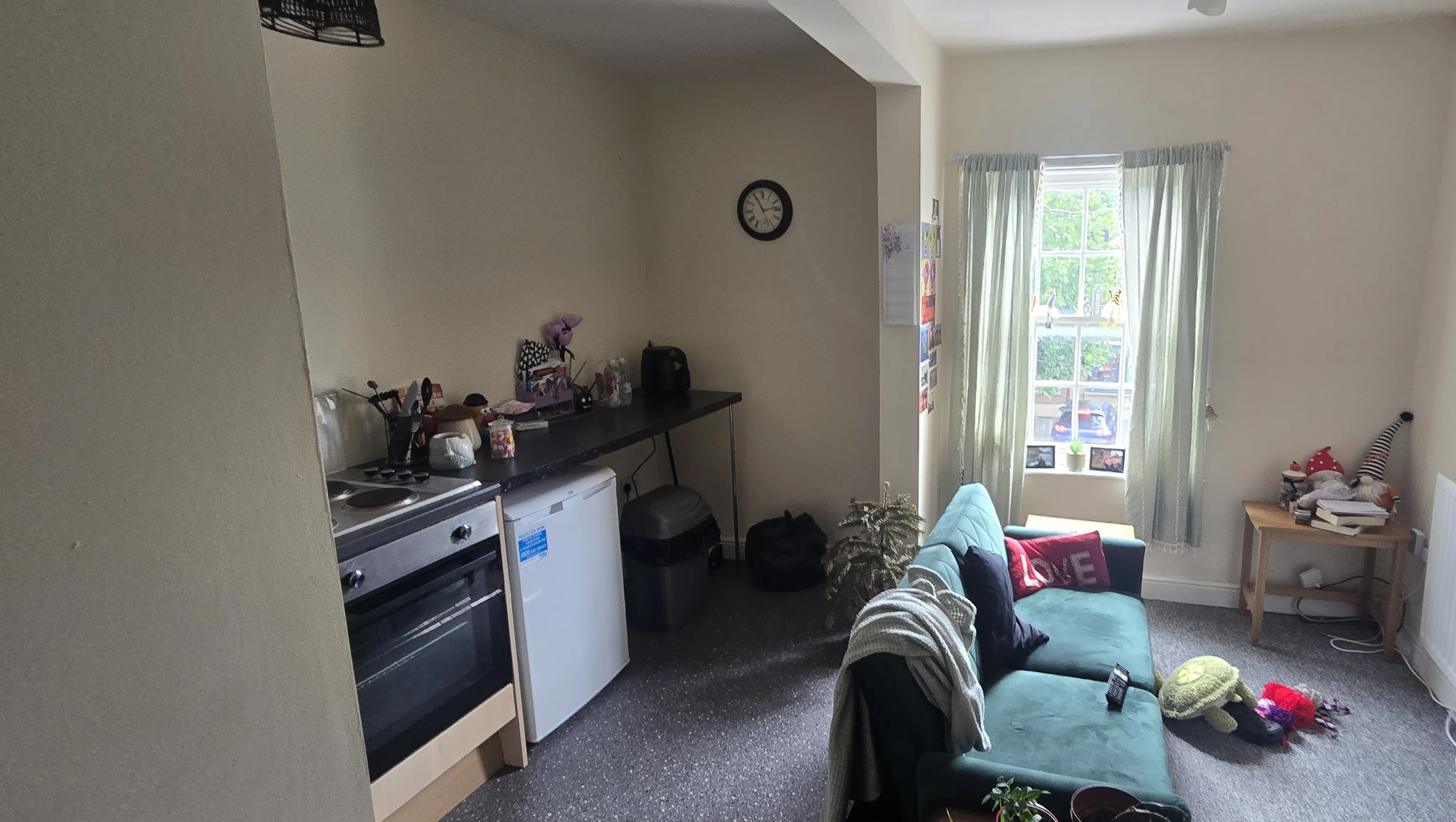INVESTMENT - Freehold Mid Terrace Building 