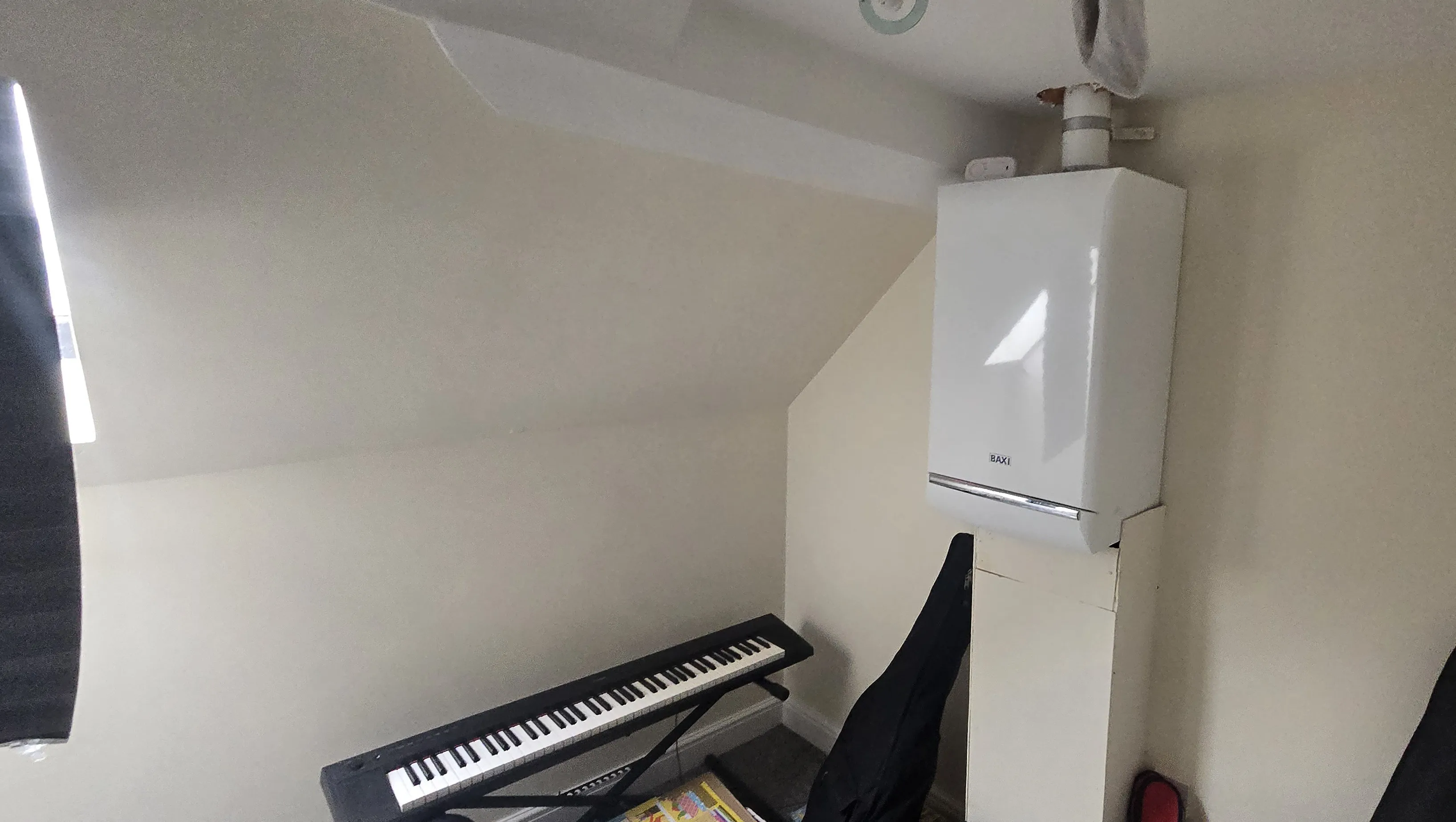 INVESTMENT - Freehold Mid Terrace Building 