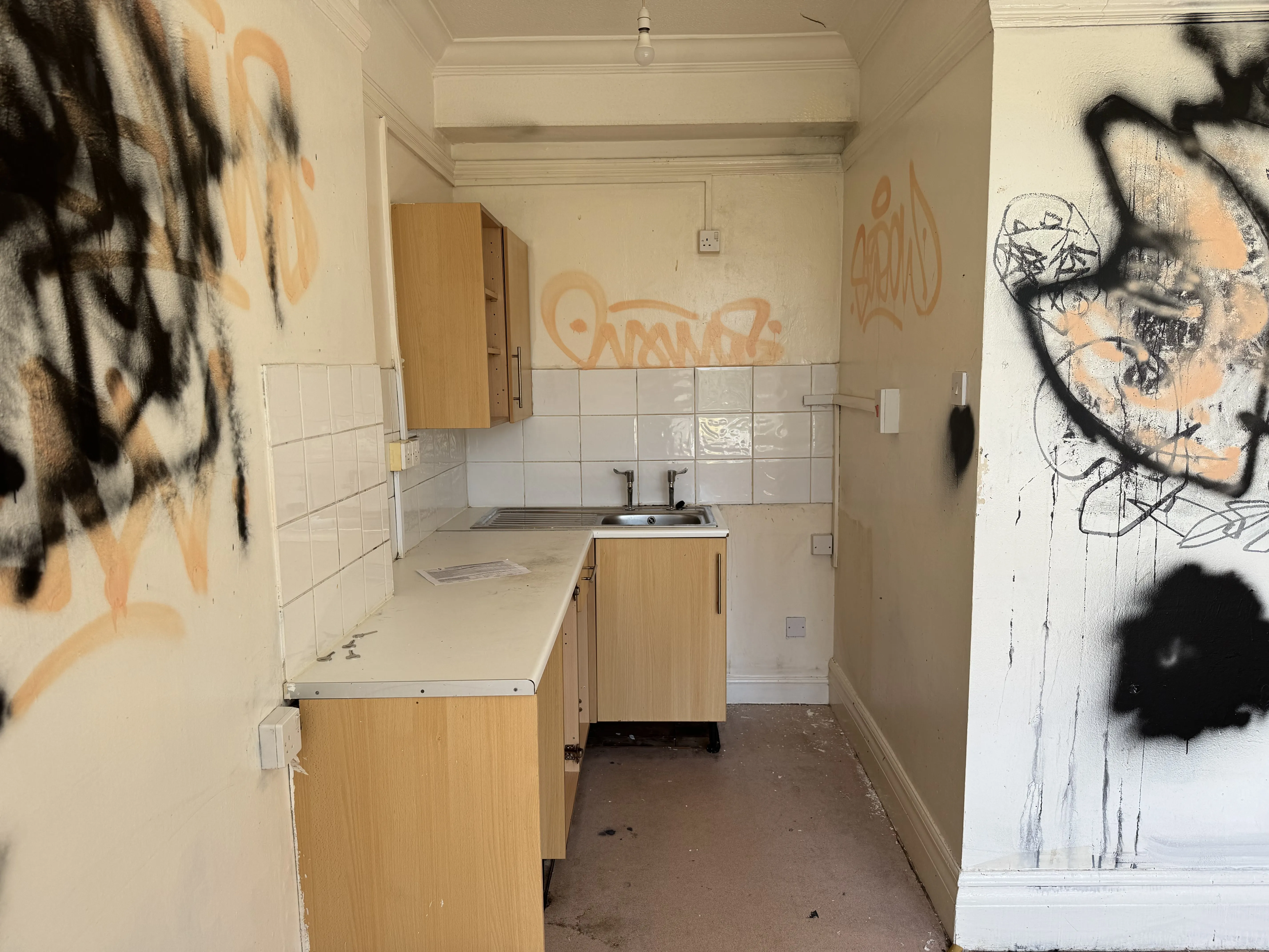 VACANT - Leasehold Self Contained First Floor Studio Flat