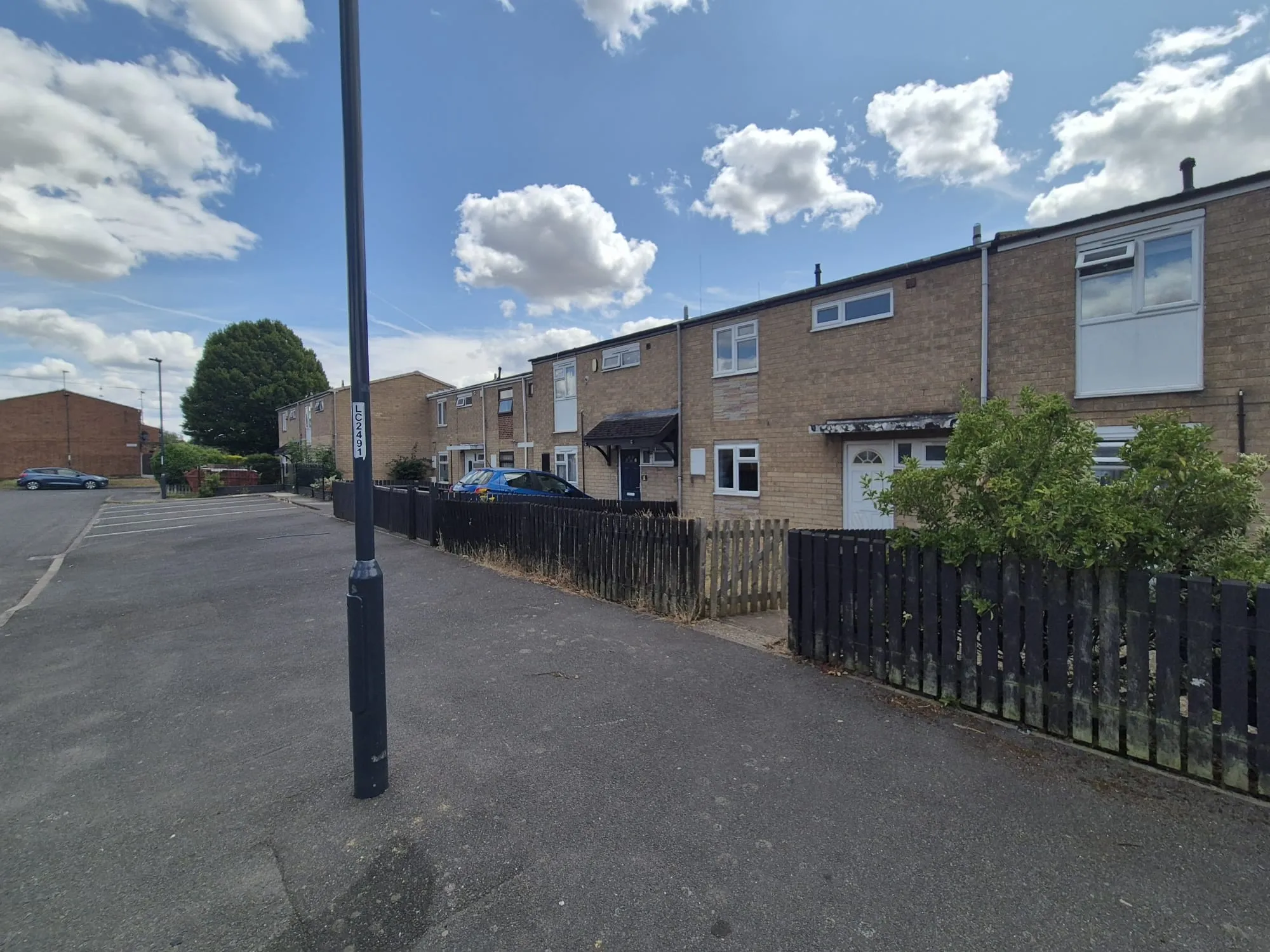 VACANT - Freehold Mid Terrace House