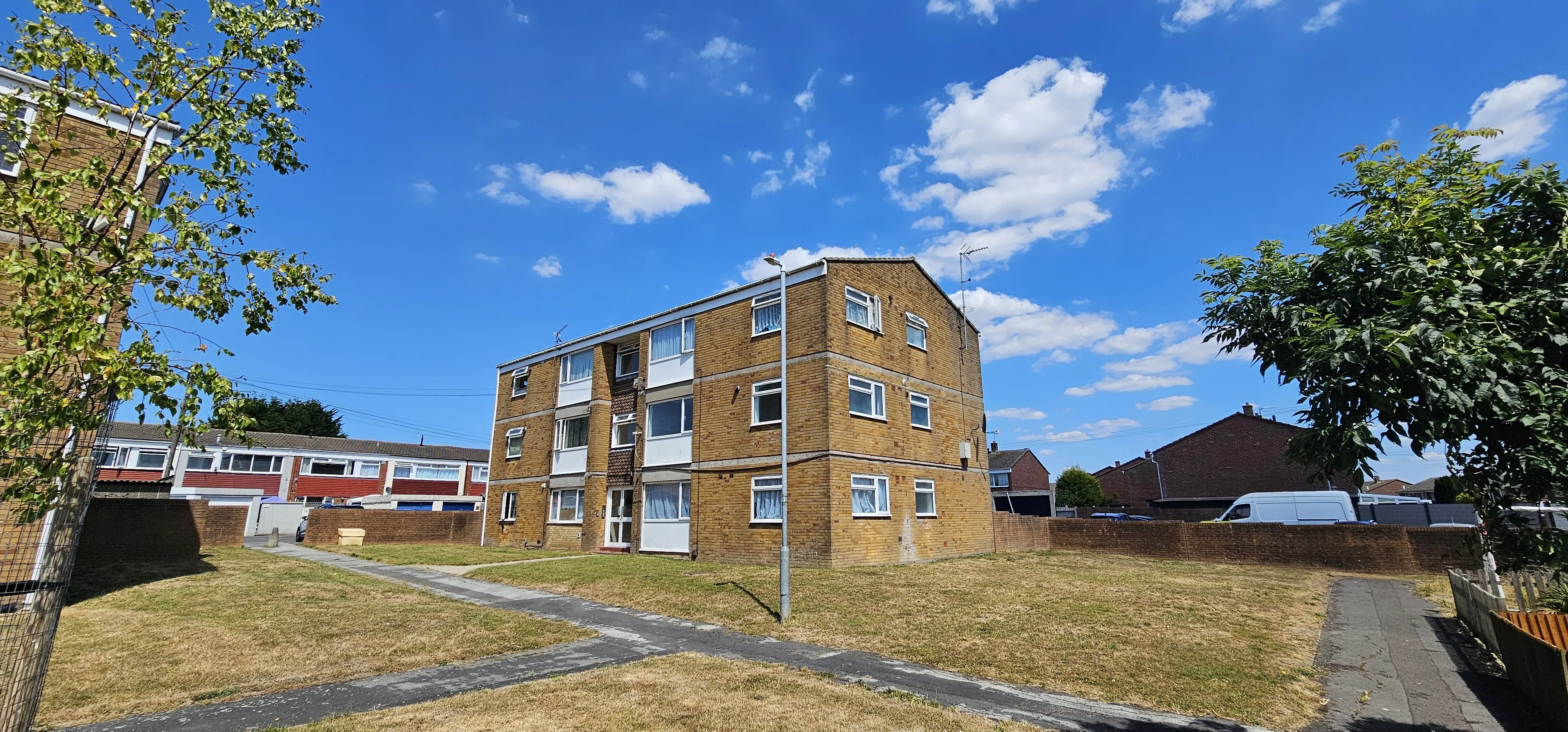 VACANT - Leasehold Self Contained First Floor Flat