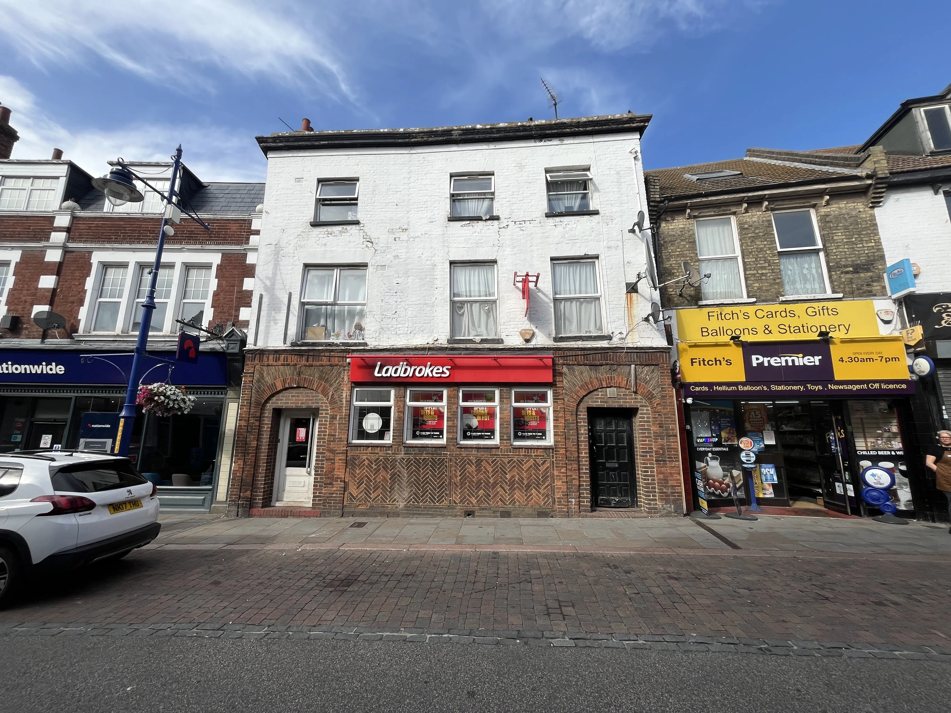 INVESTMENT - Freehold Mixed Use Building 