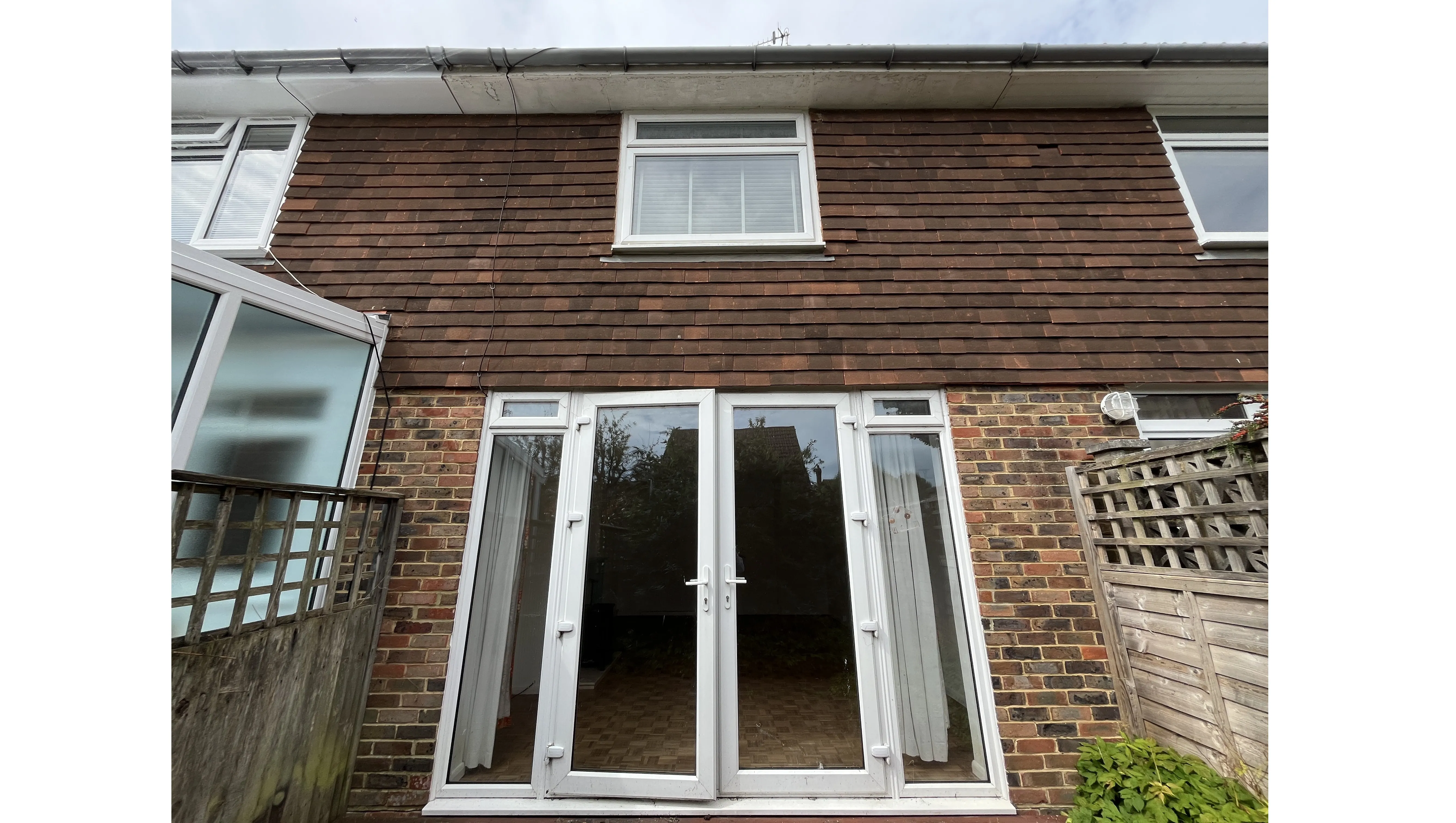 VACANT - Freehold Mid Terrace House