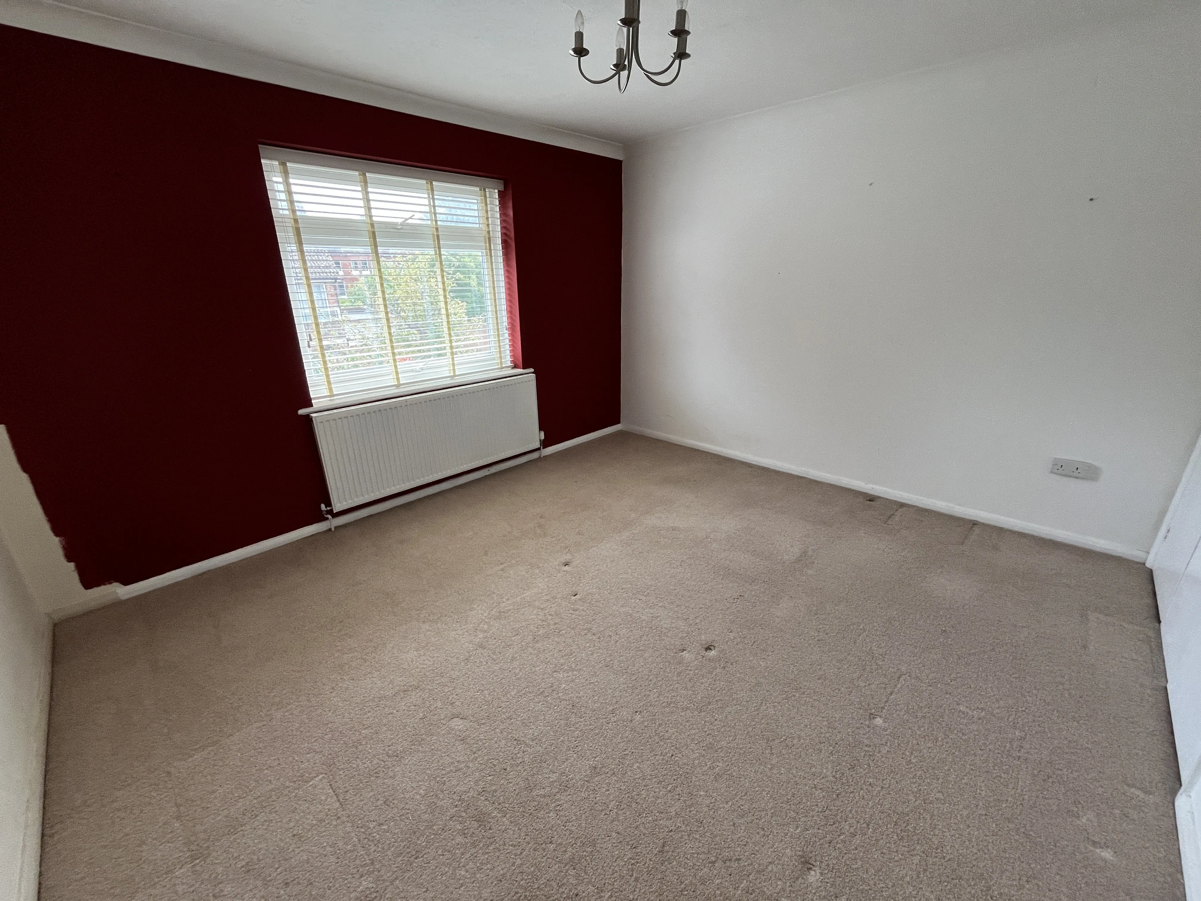 VACANT - Freehold Mid Terrace House