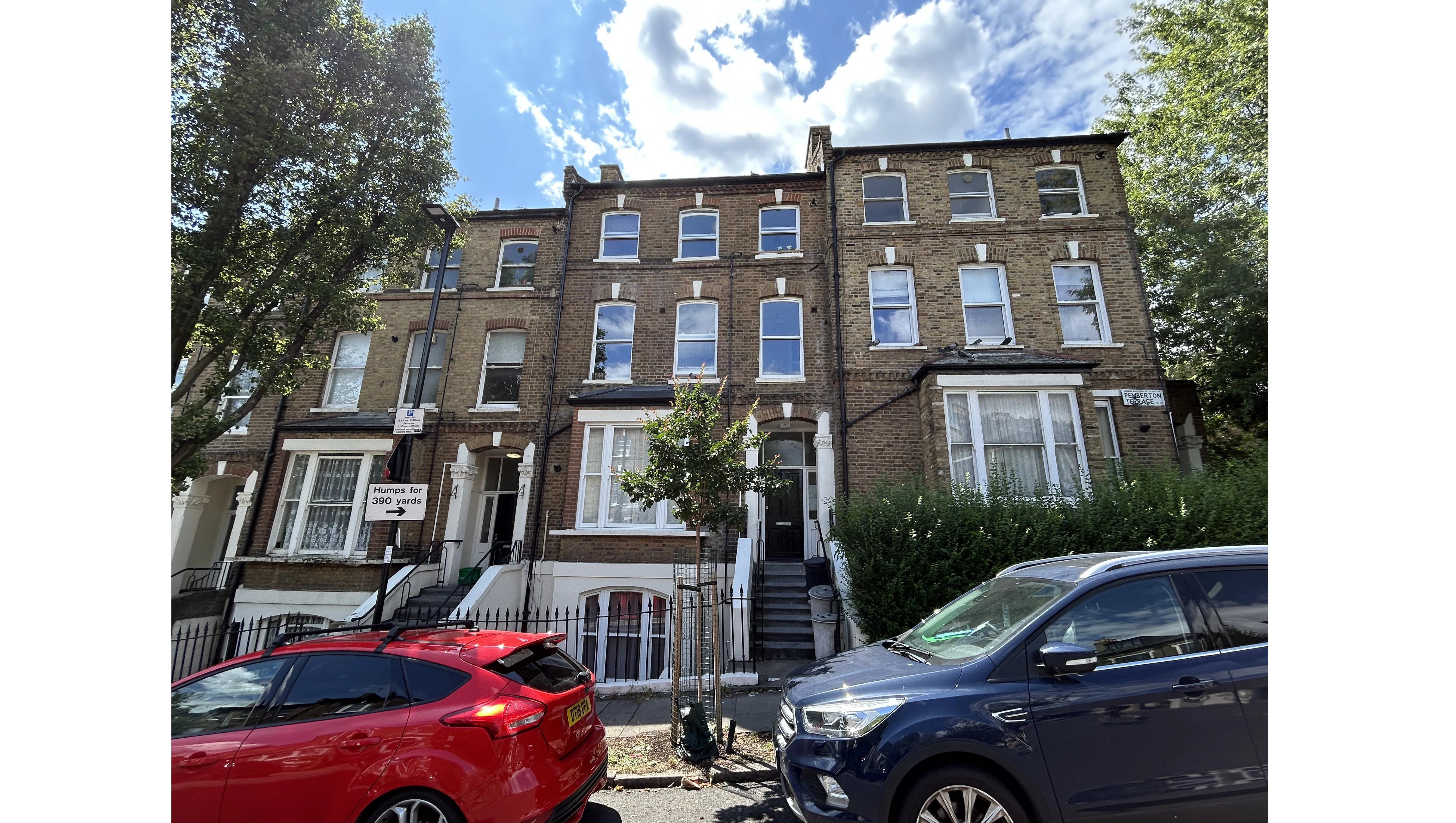 VACANT - Leasehold Self Contained First Floor Flat