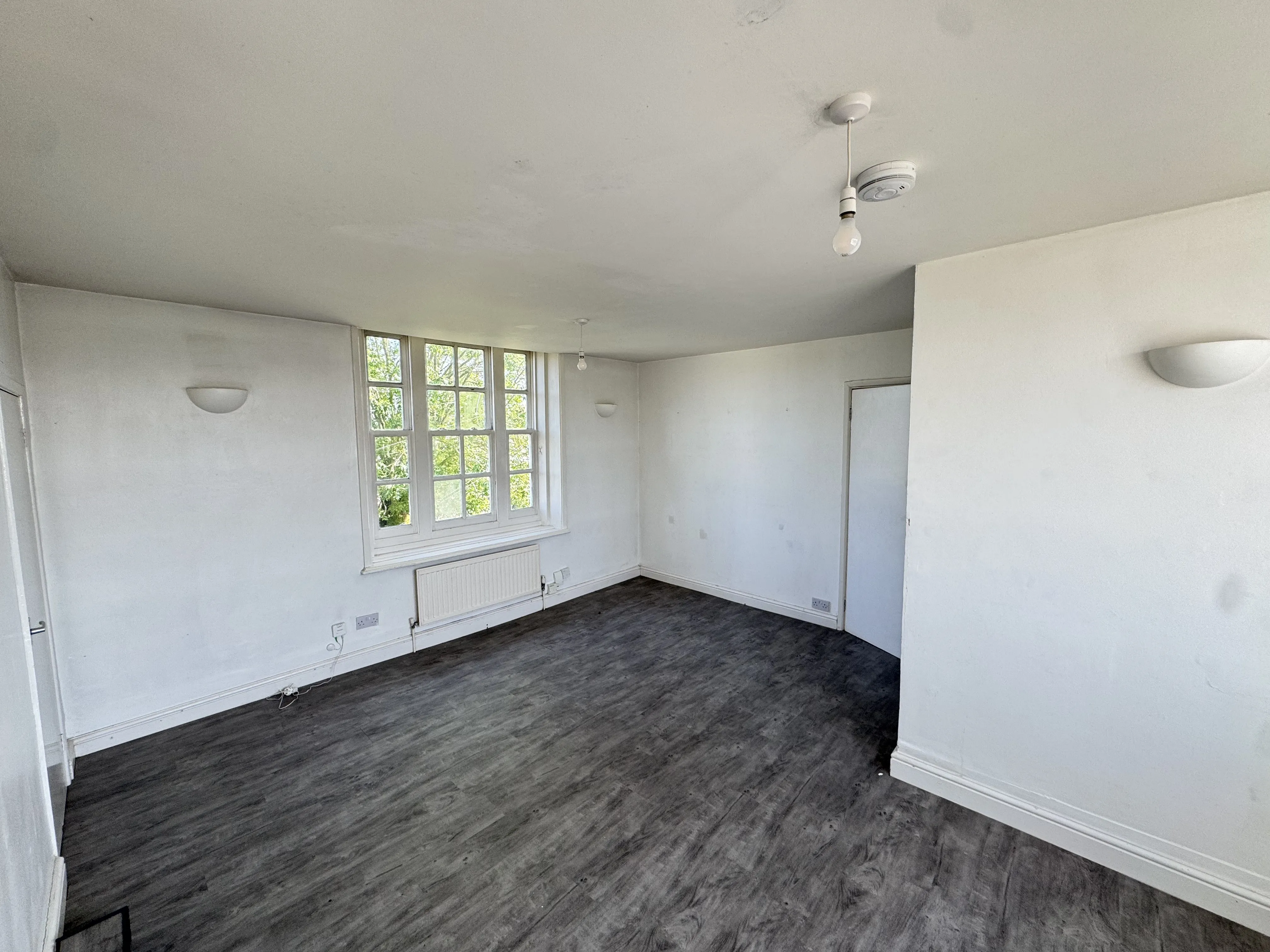 VACANT - Freehold Grade II Listed Building