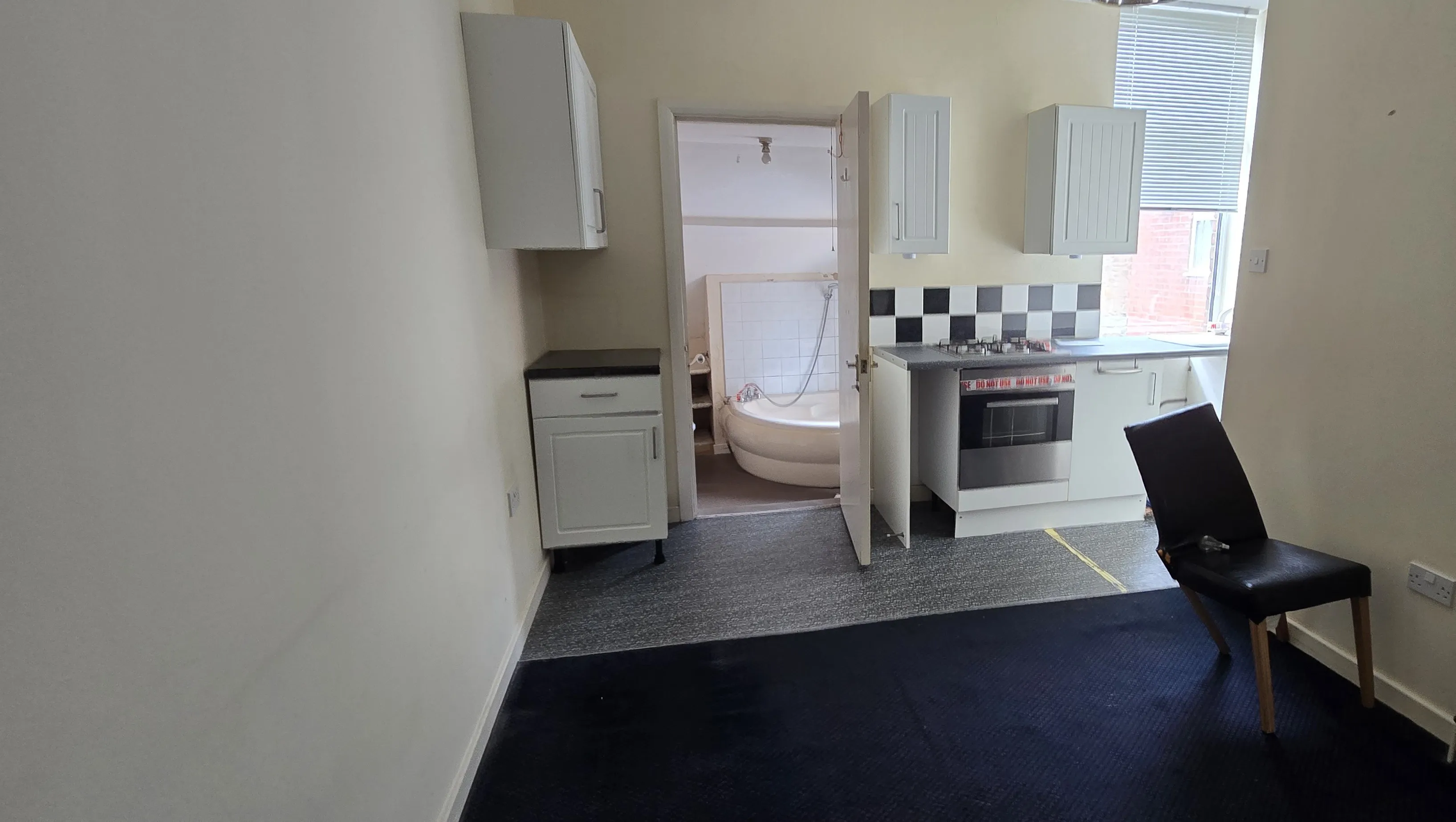 VACANT - Freehold Self Contained First and Attic Floor Flat
