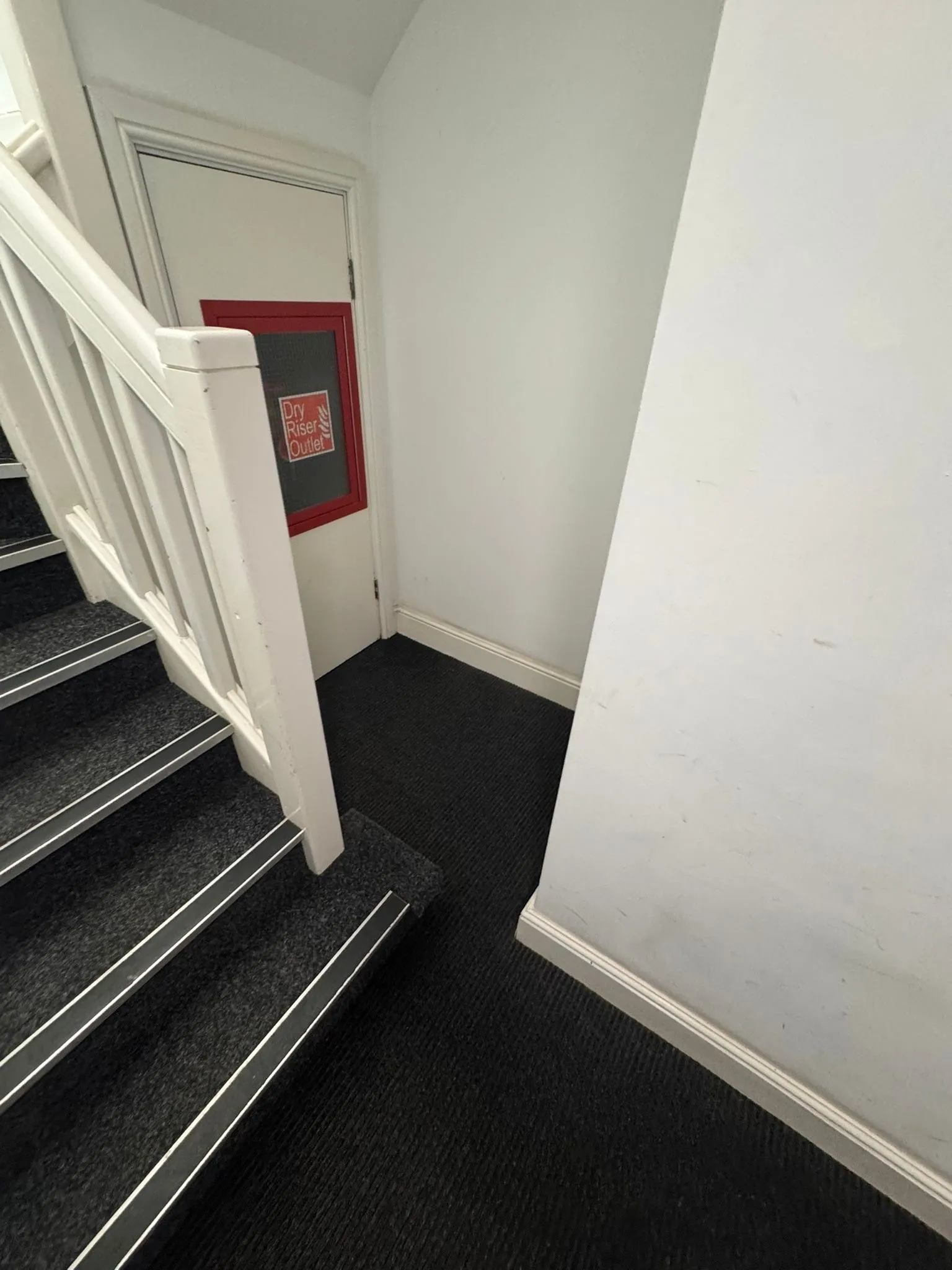 INVESTMENT - Leasehold Self Contained Second Floor Flat 