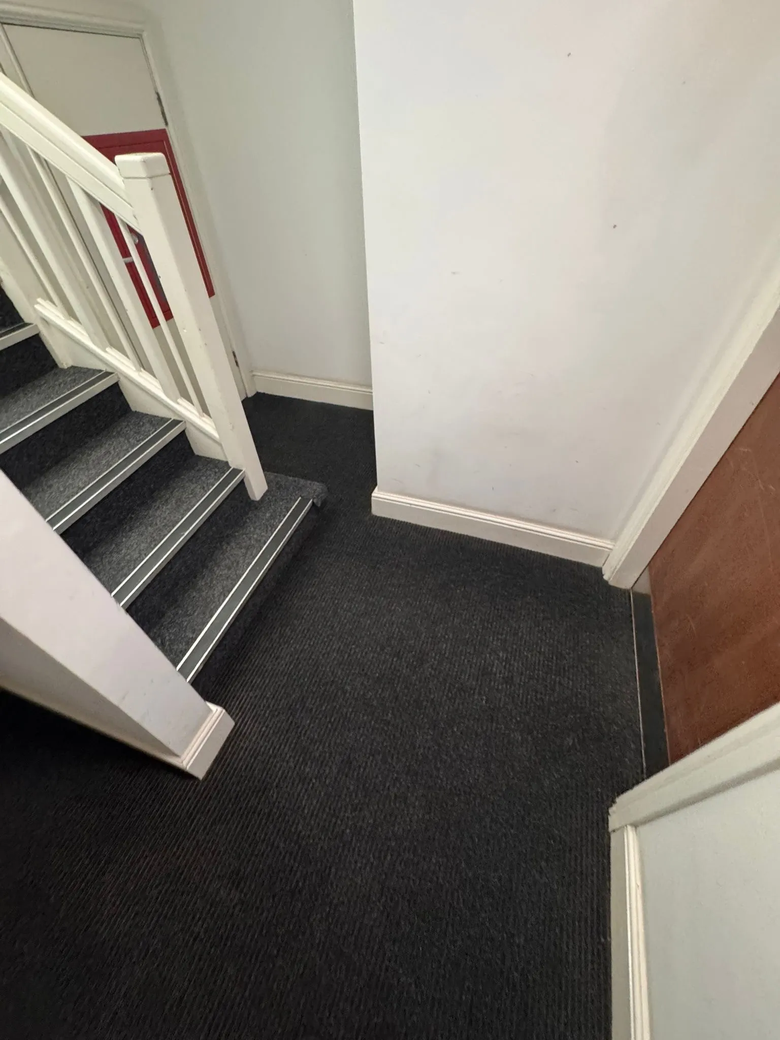 INVESTMENT - Leasehold Self Contained Second Floor Flat 