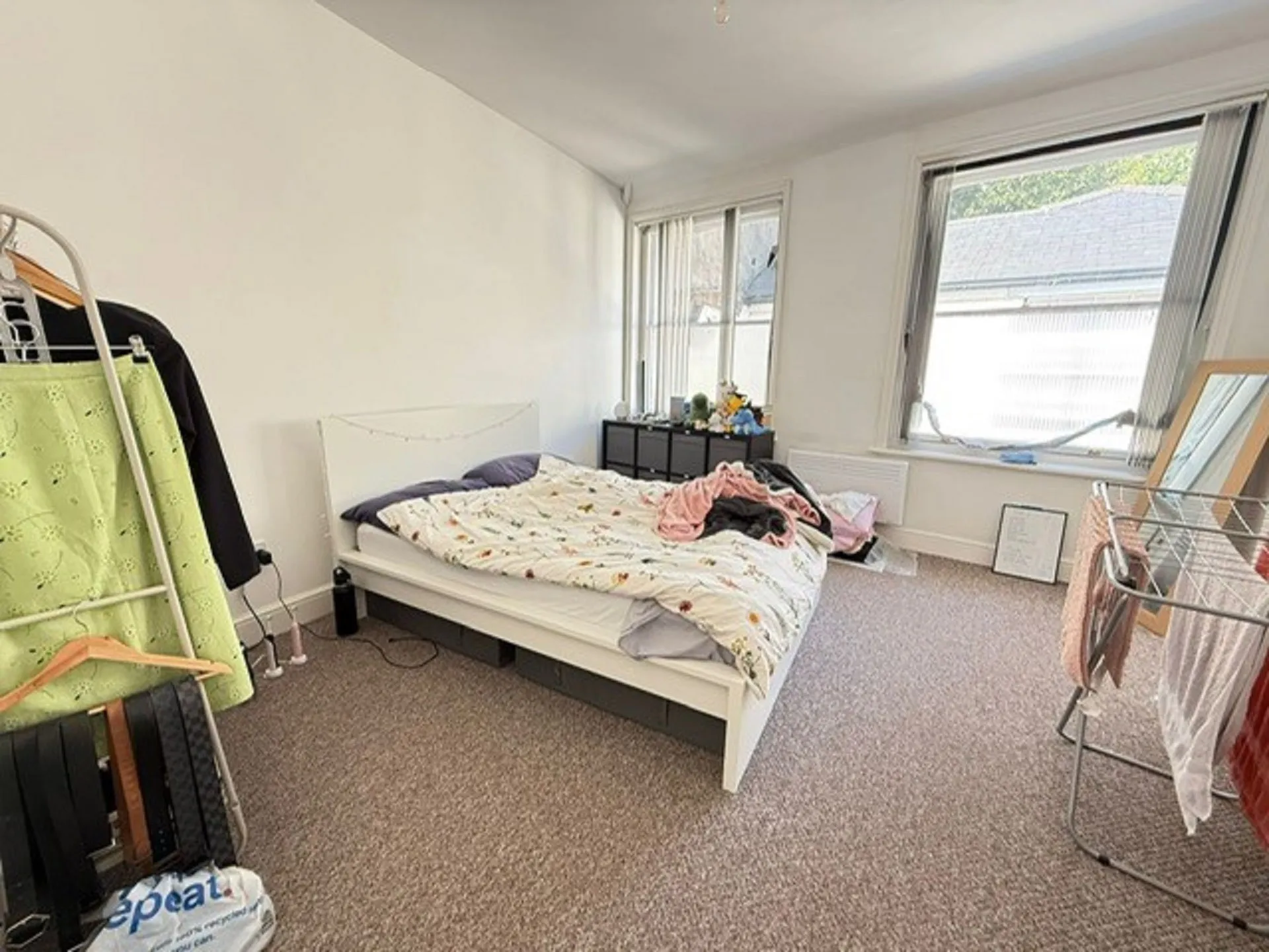INVESTMENT - Leasehold Self Contained Second Floor Flat 