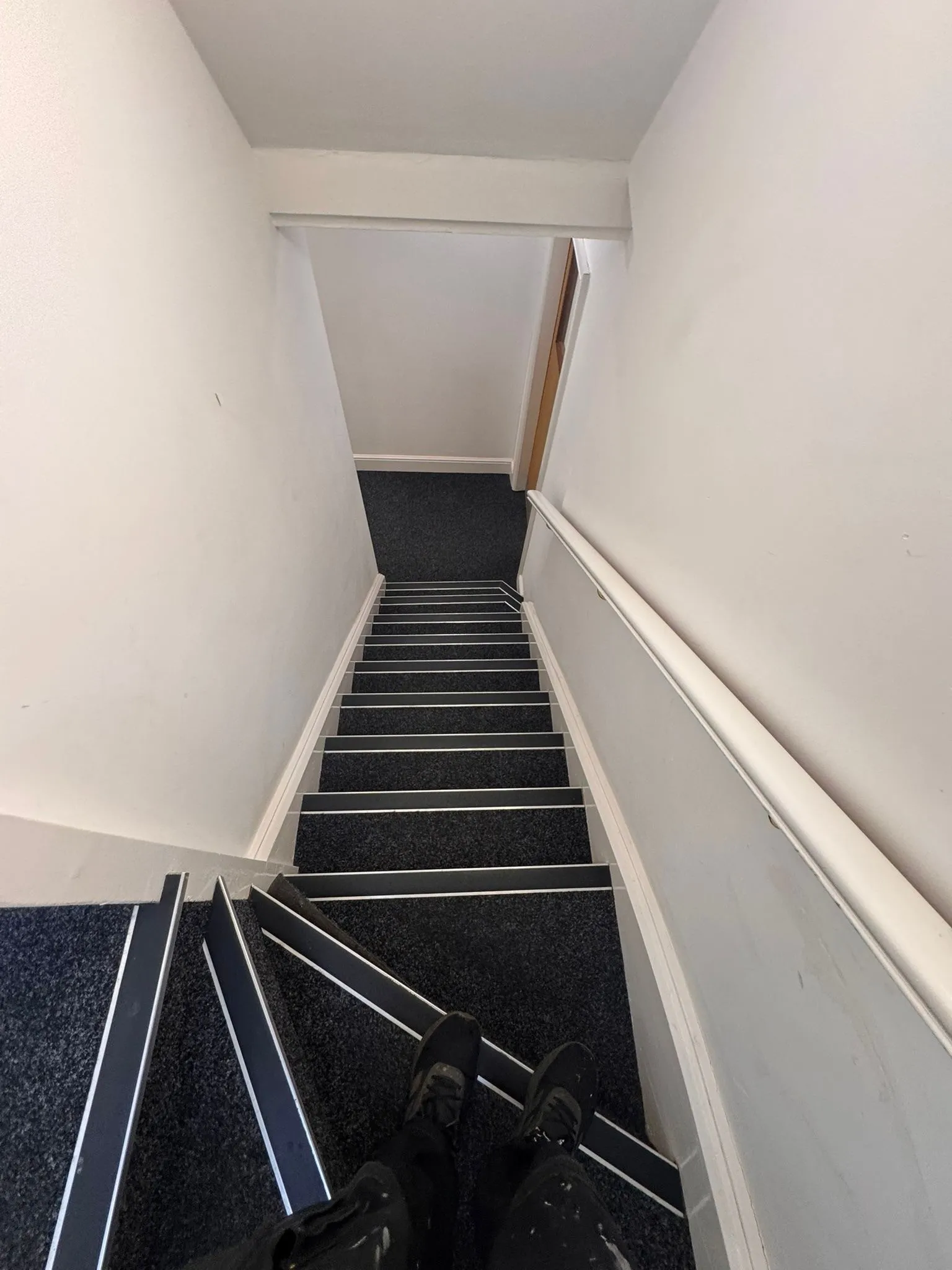 INVESTMENT - Leasehold Self Contained Second Floor Flat 