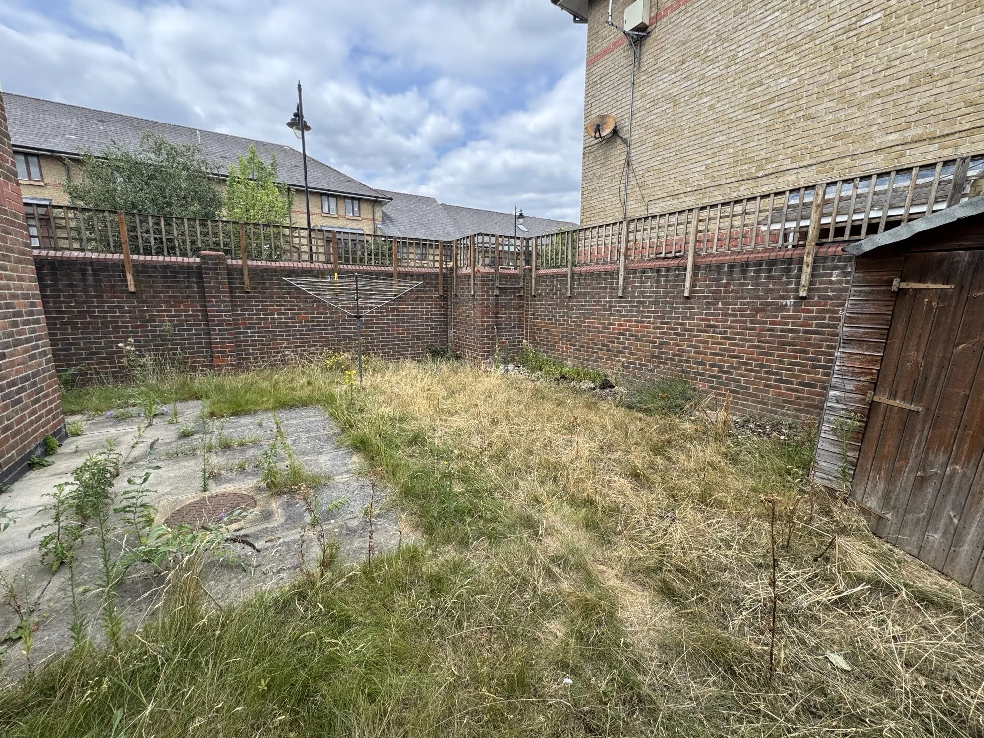 VACANT - Leasehold Self Contained Ground Floor Flat