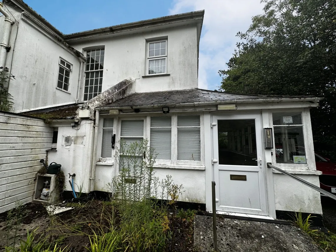 VACANT - Freehold Detached Former Sheltered Housing for the Elderly 