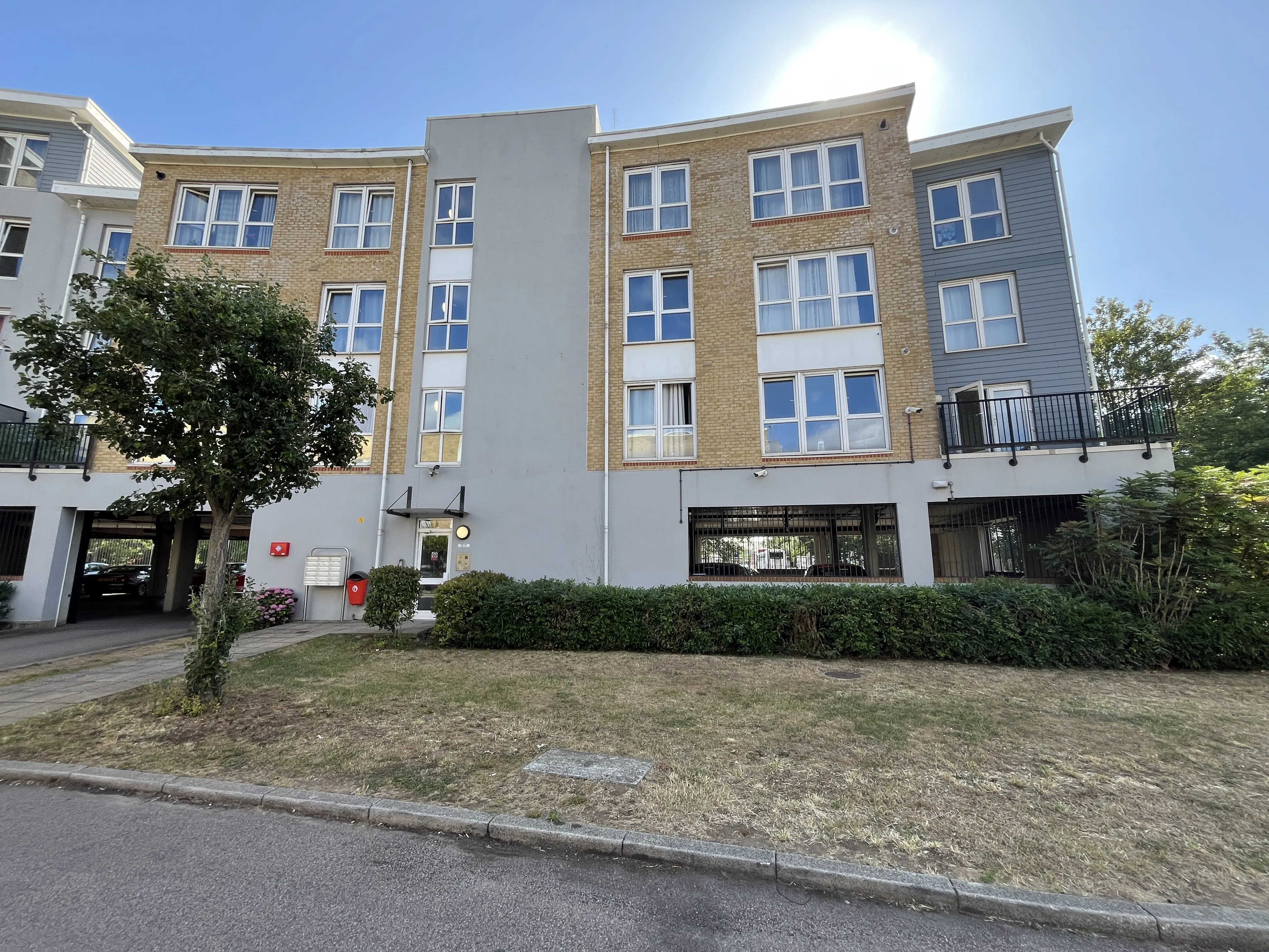 INVESTMENT - Leasehold Self Contained Second Floor Flat