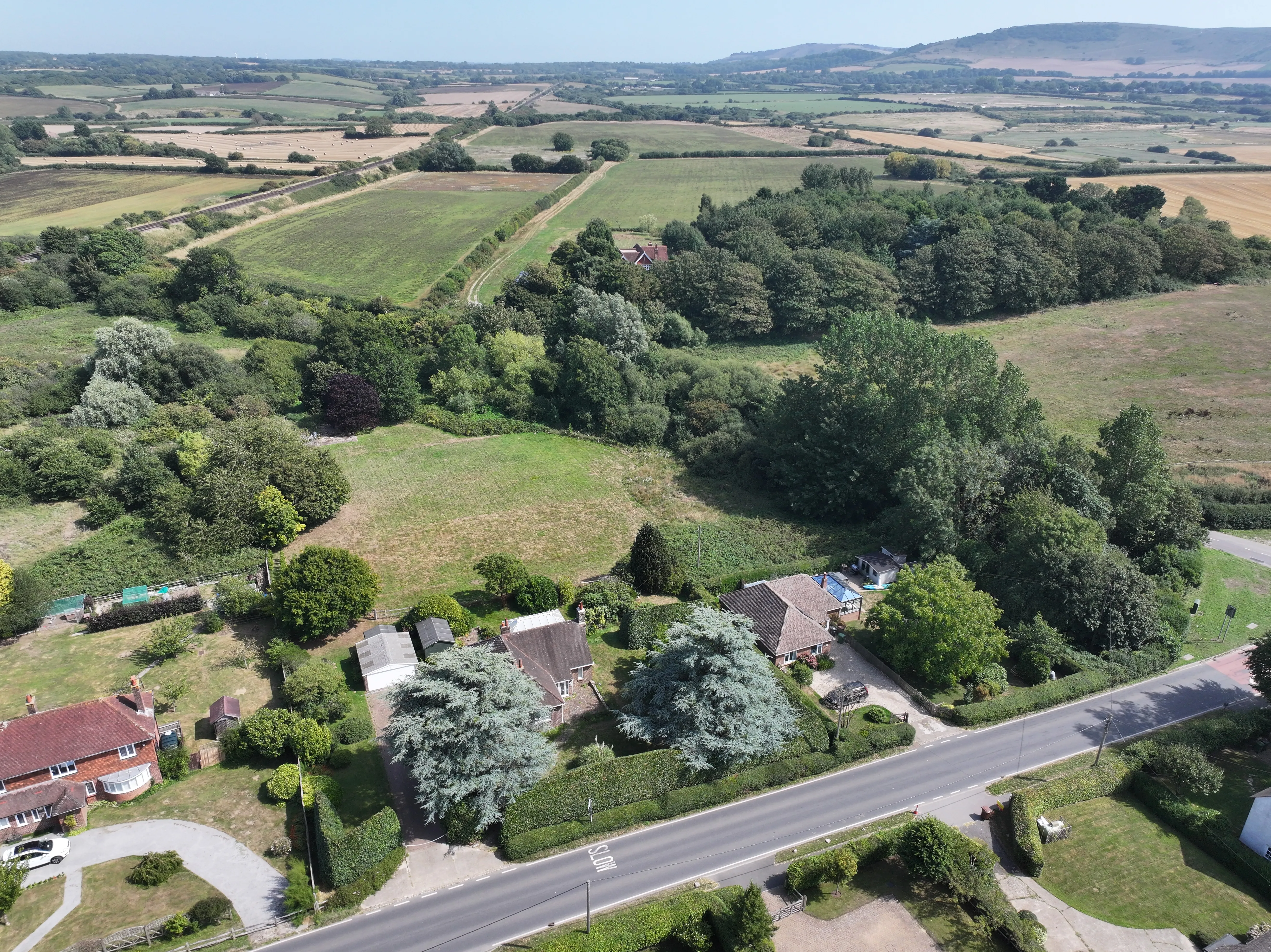 VACANT - Freehold Detached House set within a 3 Acre Plot 